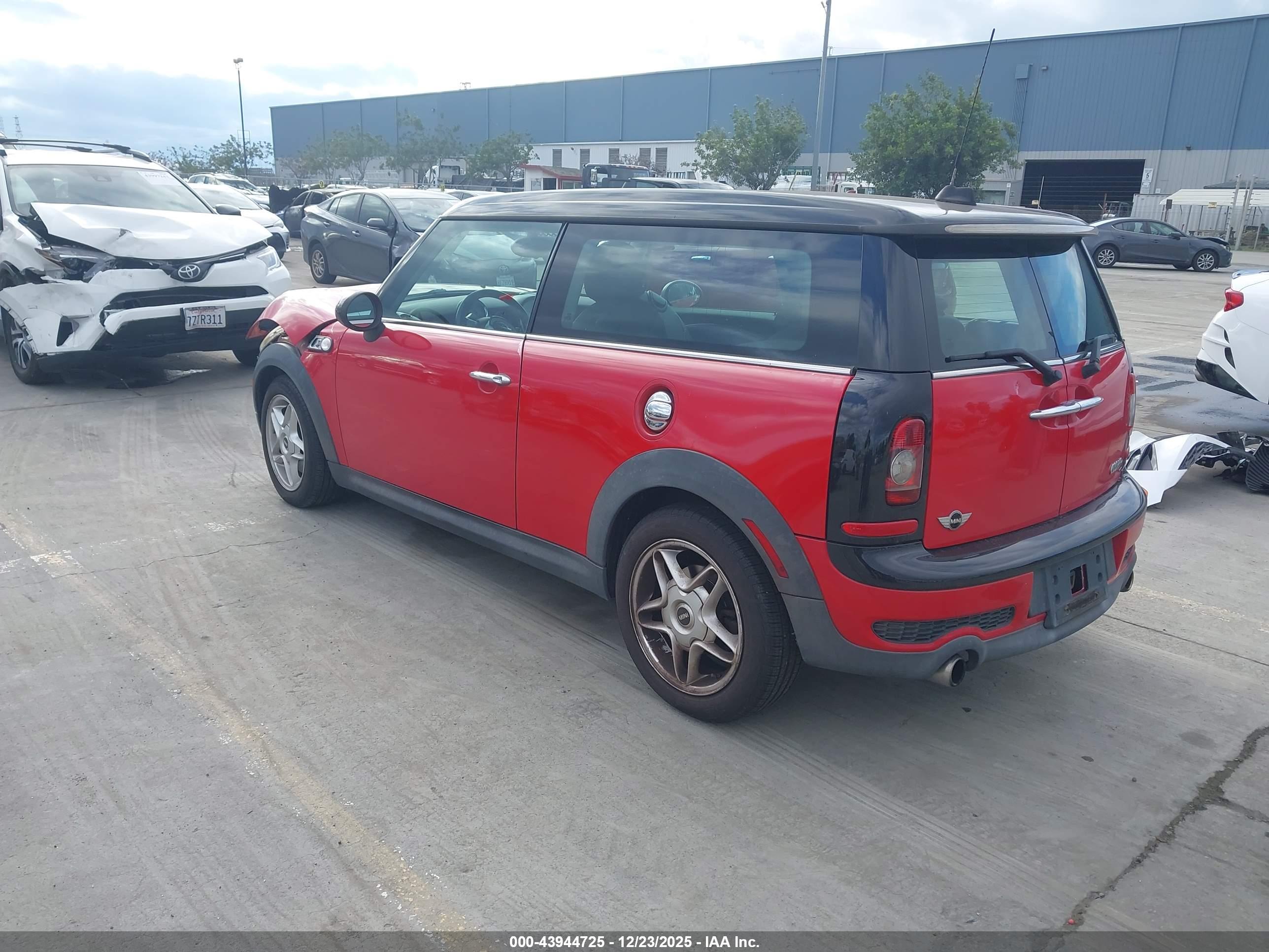 MINI COOPER image 3