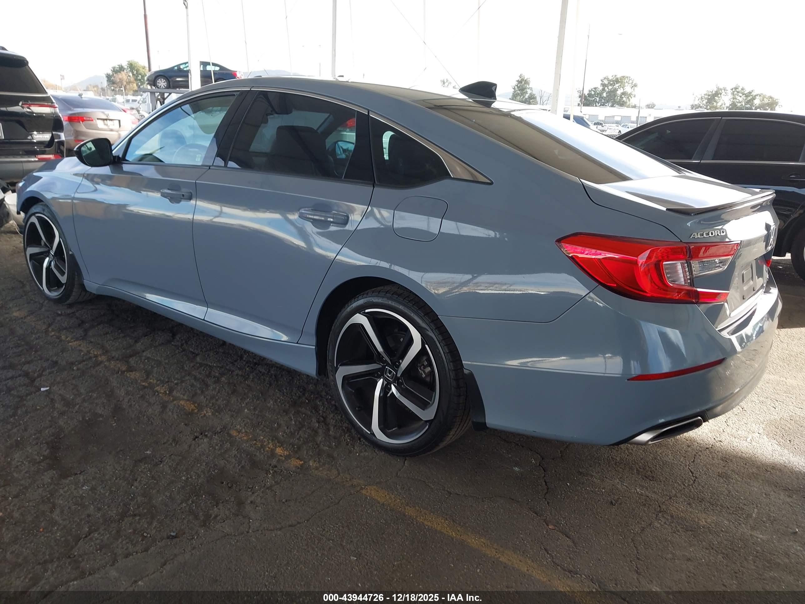 HONDA ACCORD image 3