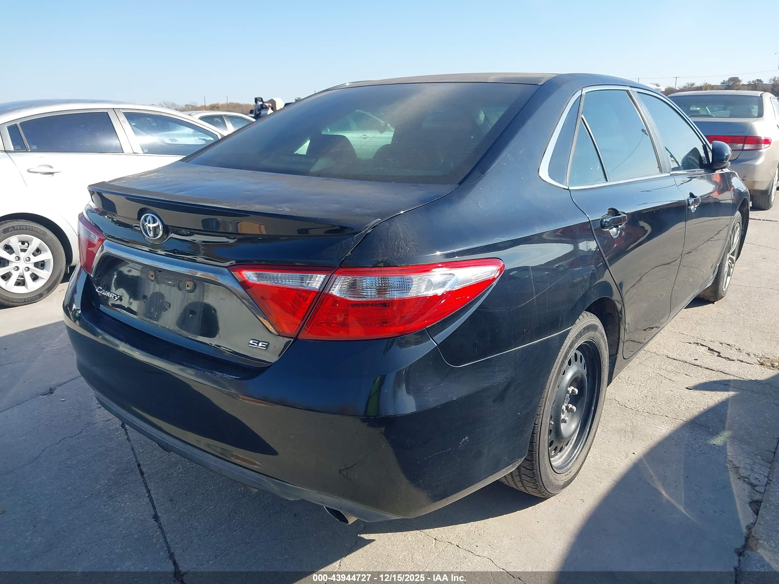 TOYOTA CAMRY image 4