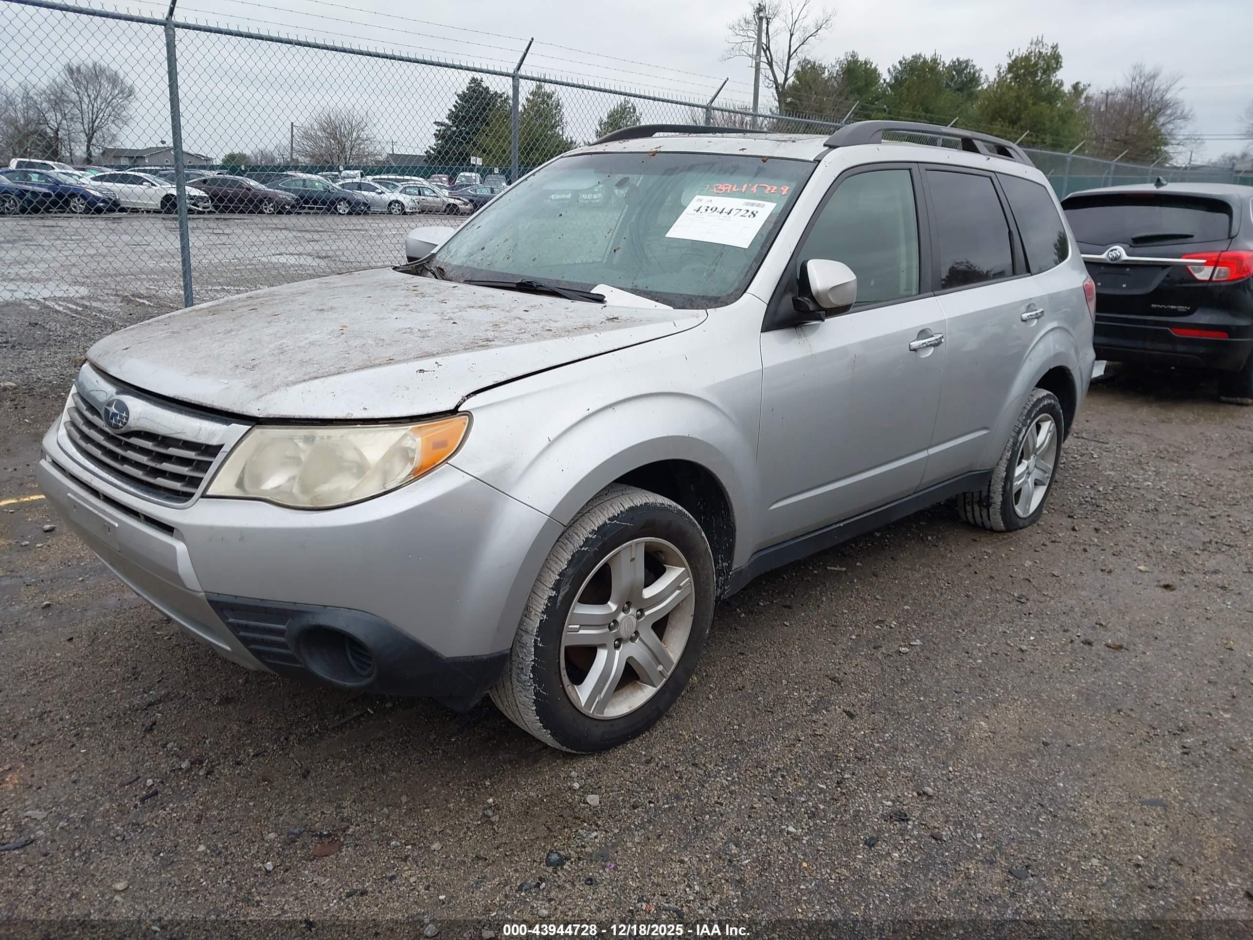 SUBARU FORESTER image 2