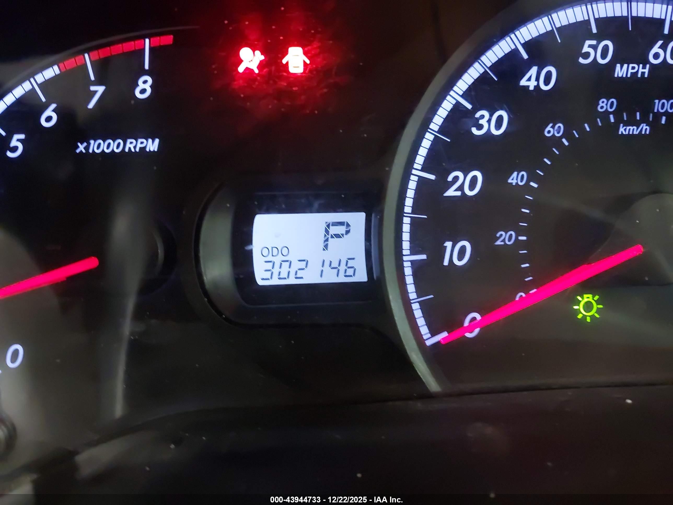 TOYOTA SIENNA image 7