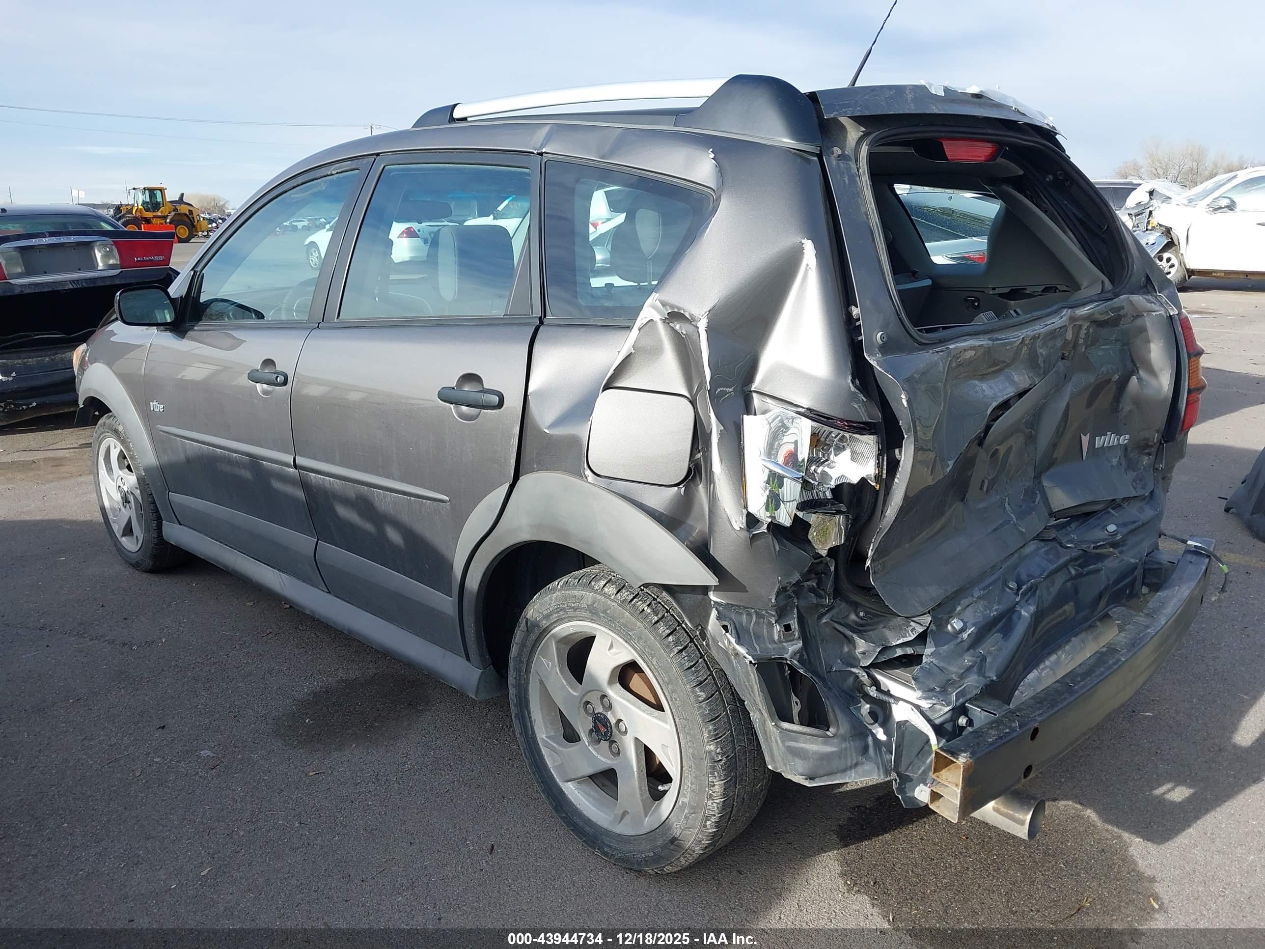 PONTIAC VIBE image 3