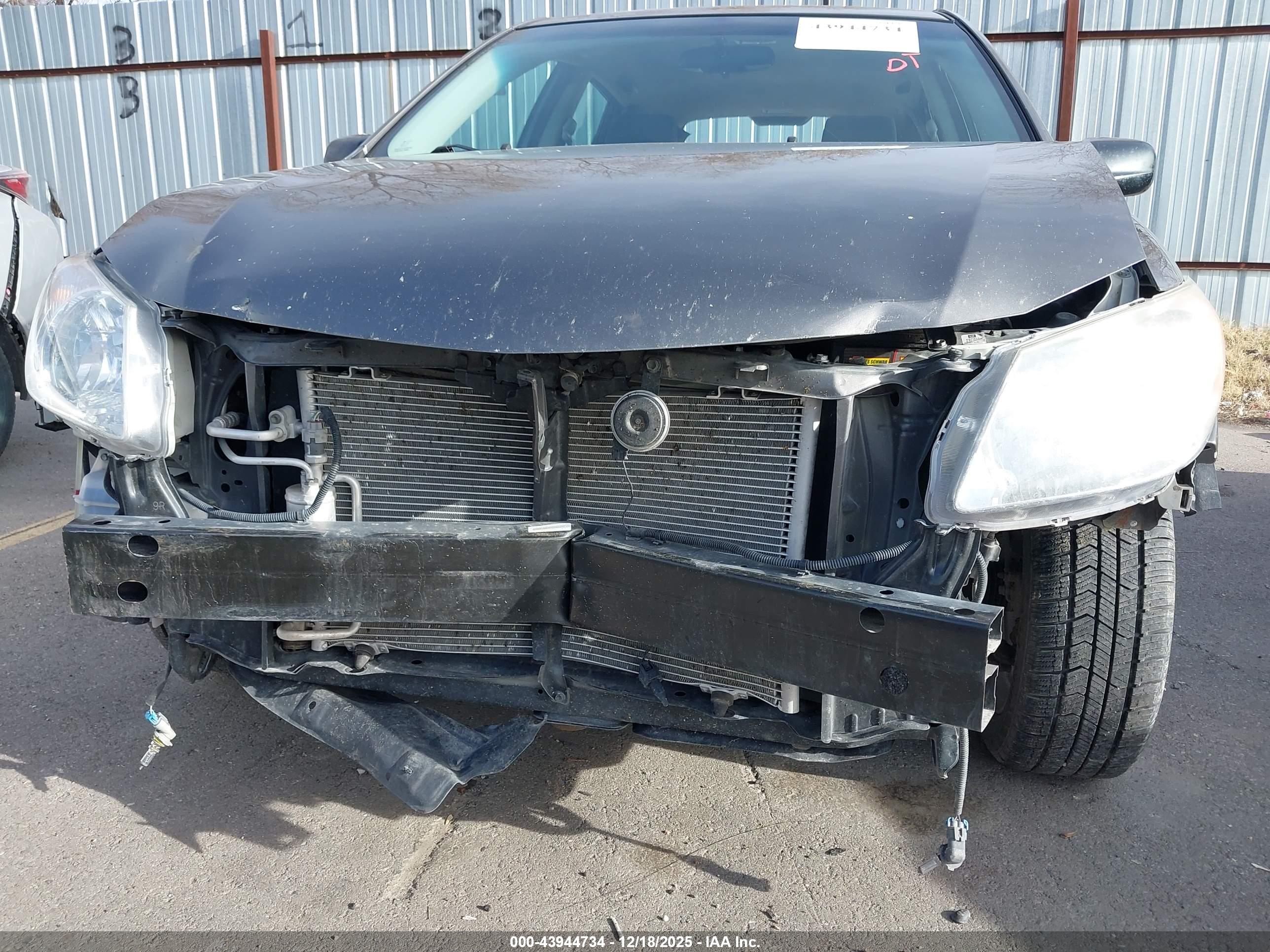 PONTIAC VIBE image 6
