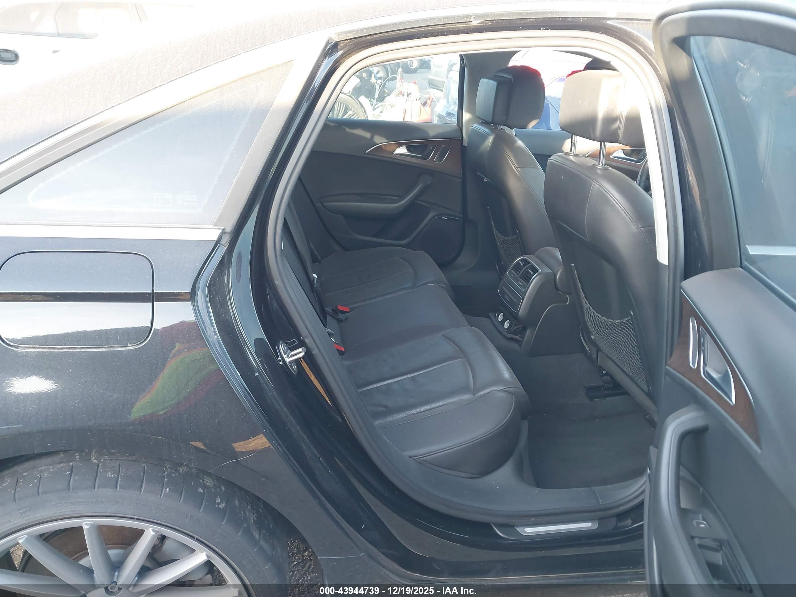 AUDI A6 image 8