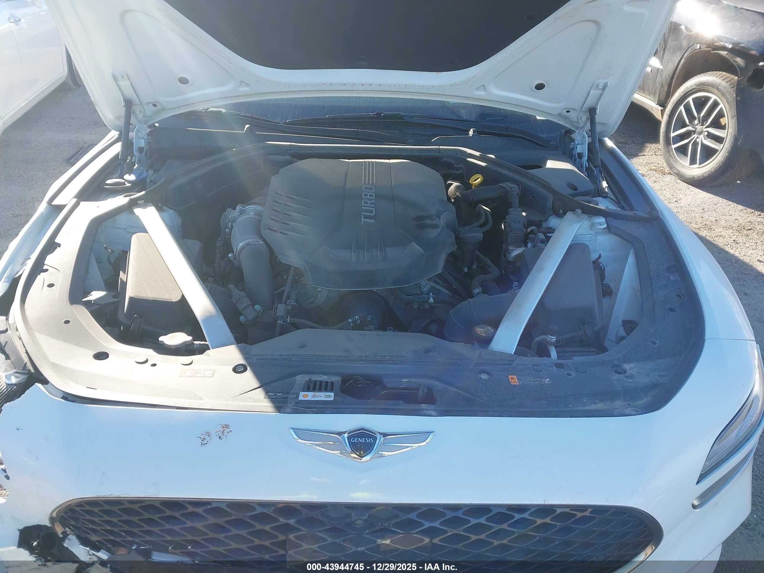 GENESIS G70 image 10