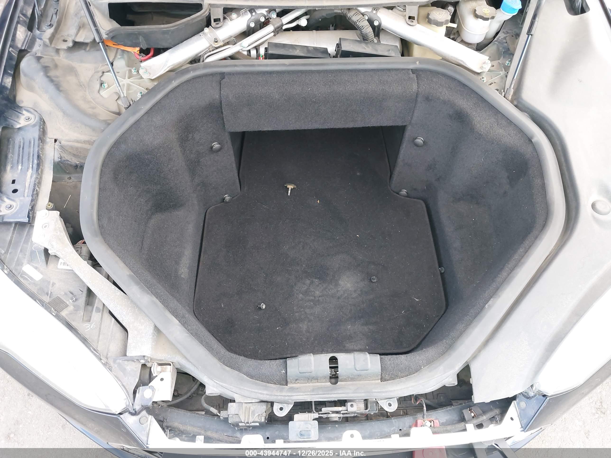 TESLA MODEL image 10