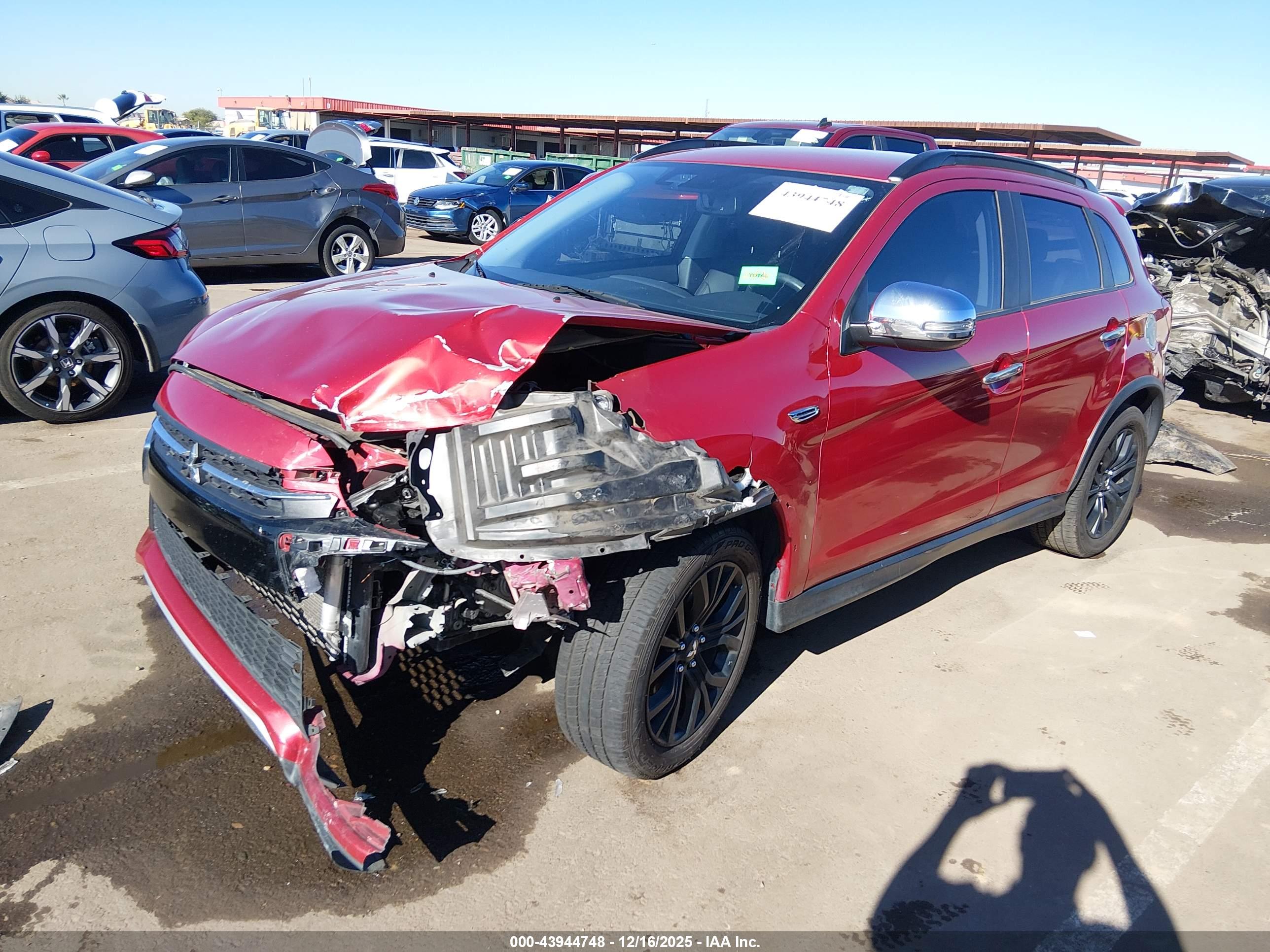MITSUBISHI OUTLANDER image 6