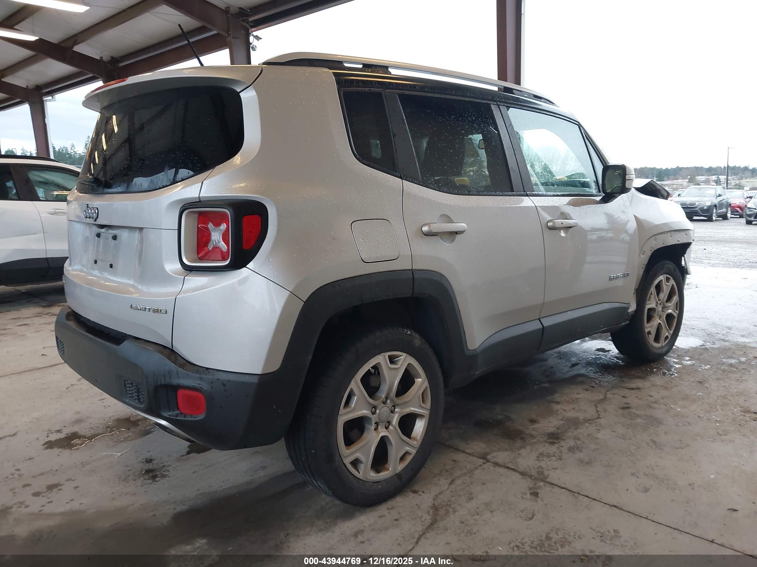 JEEP RENEGADE image 4