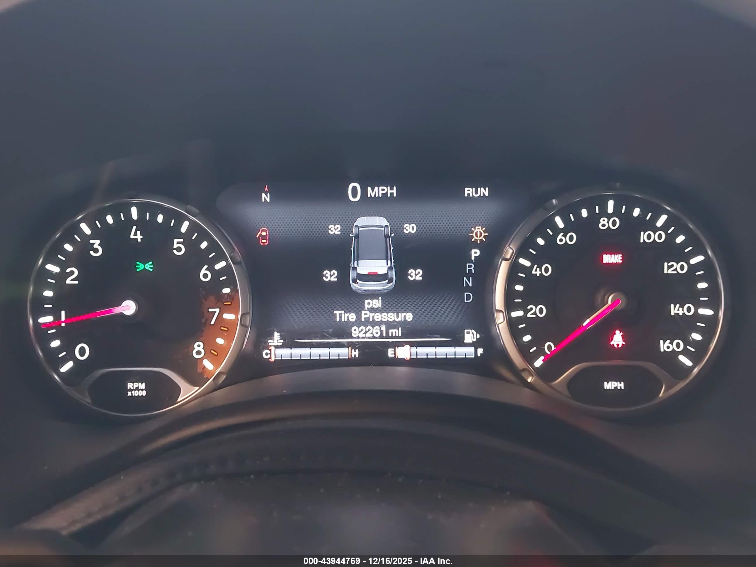 JEEP RENEGADE image 7