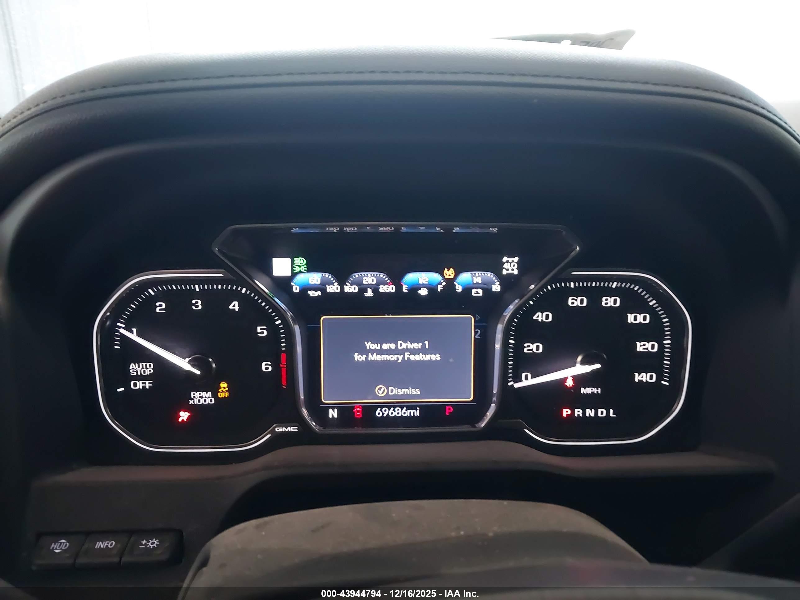 GMC SIERRA image 7