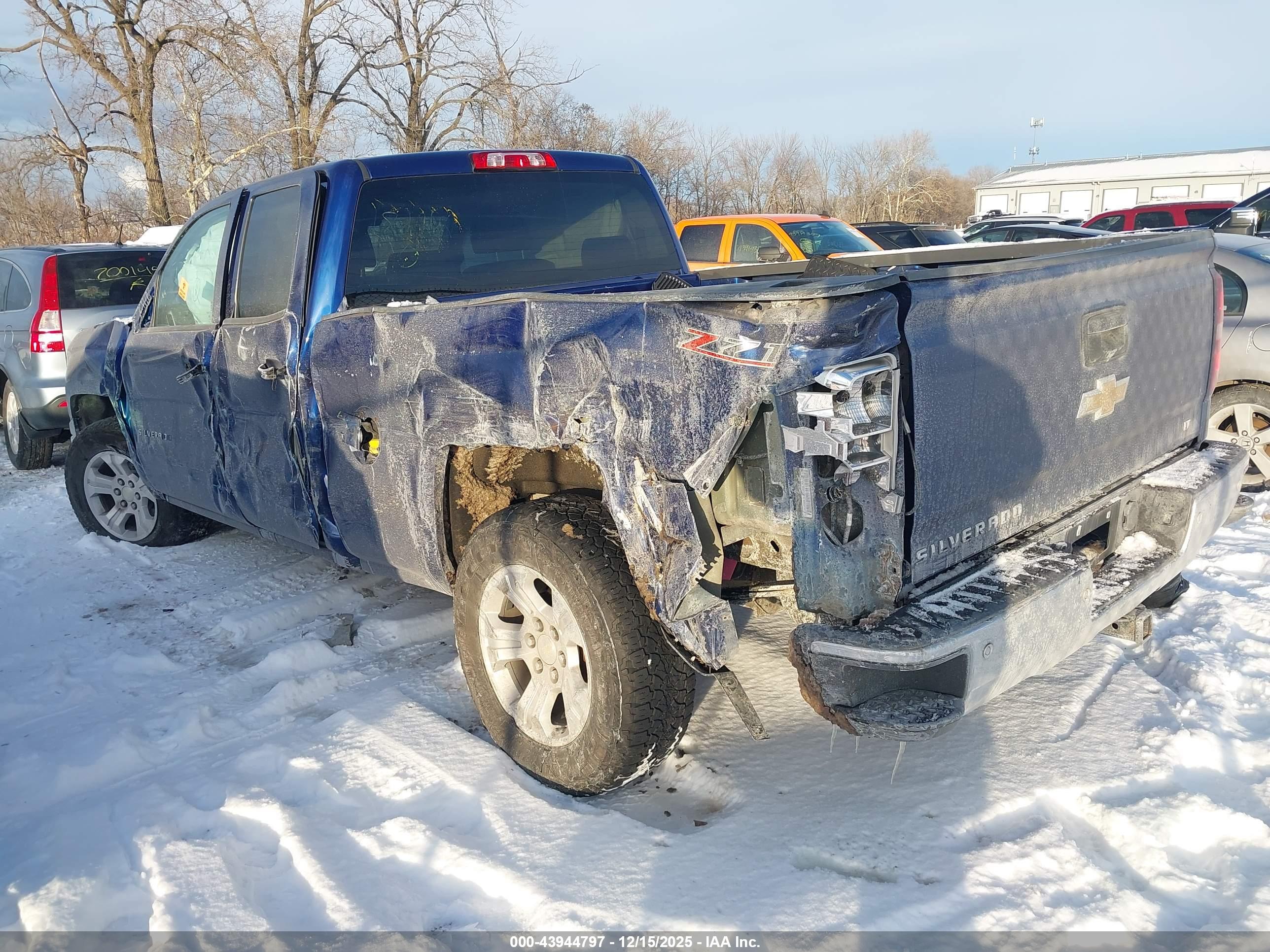 CHEVROLET SILVERADO image 3
