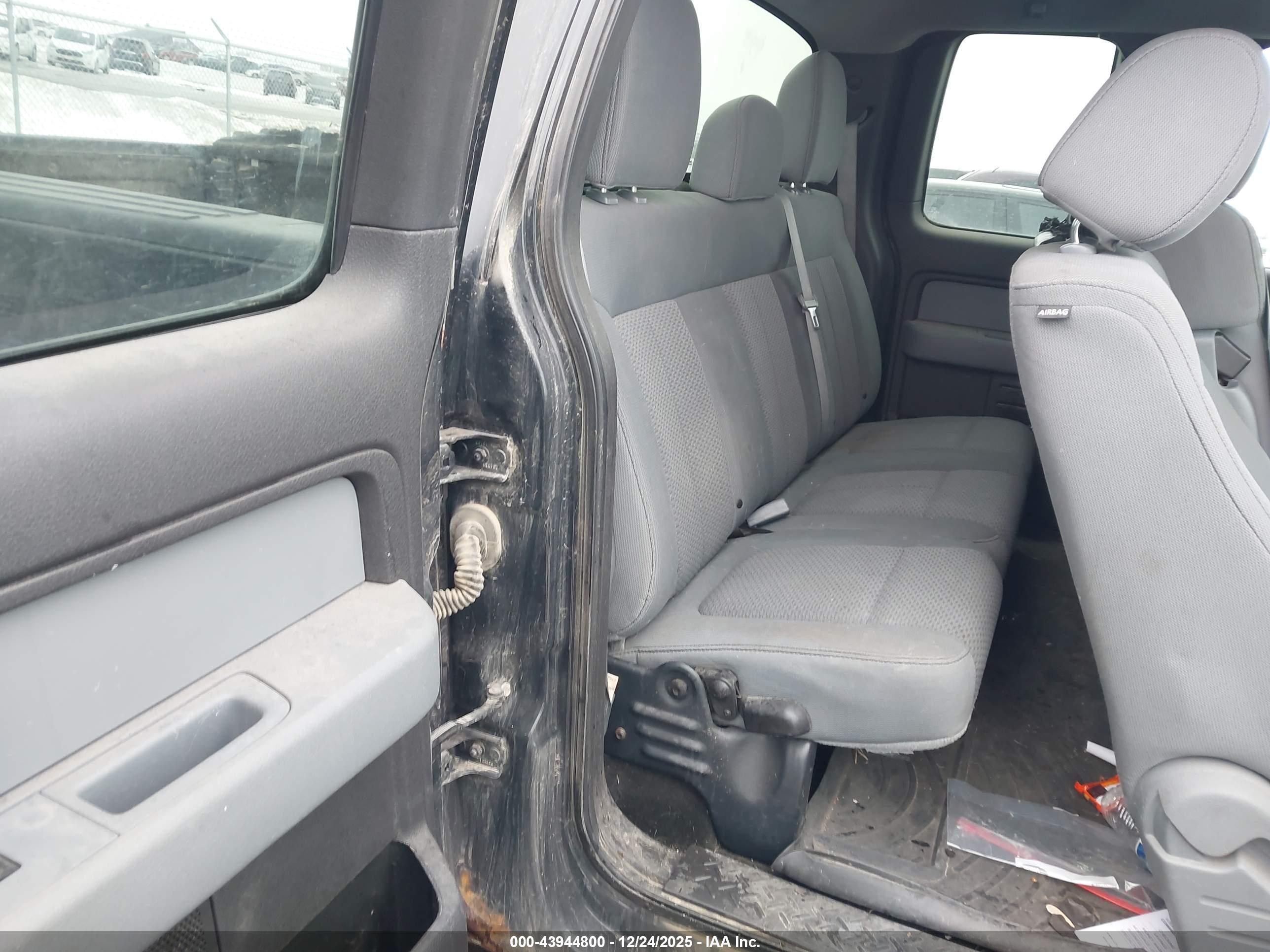 FORD F-150 image 8