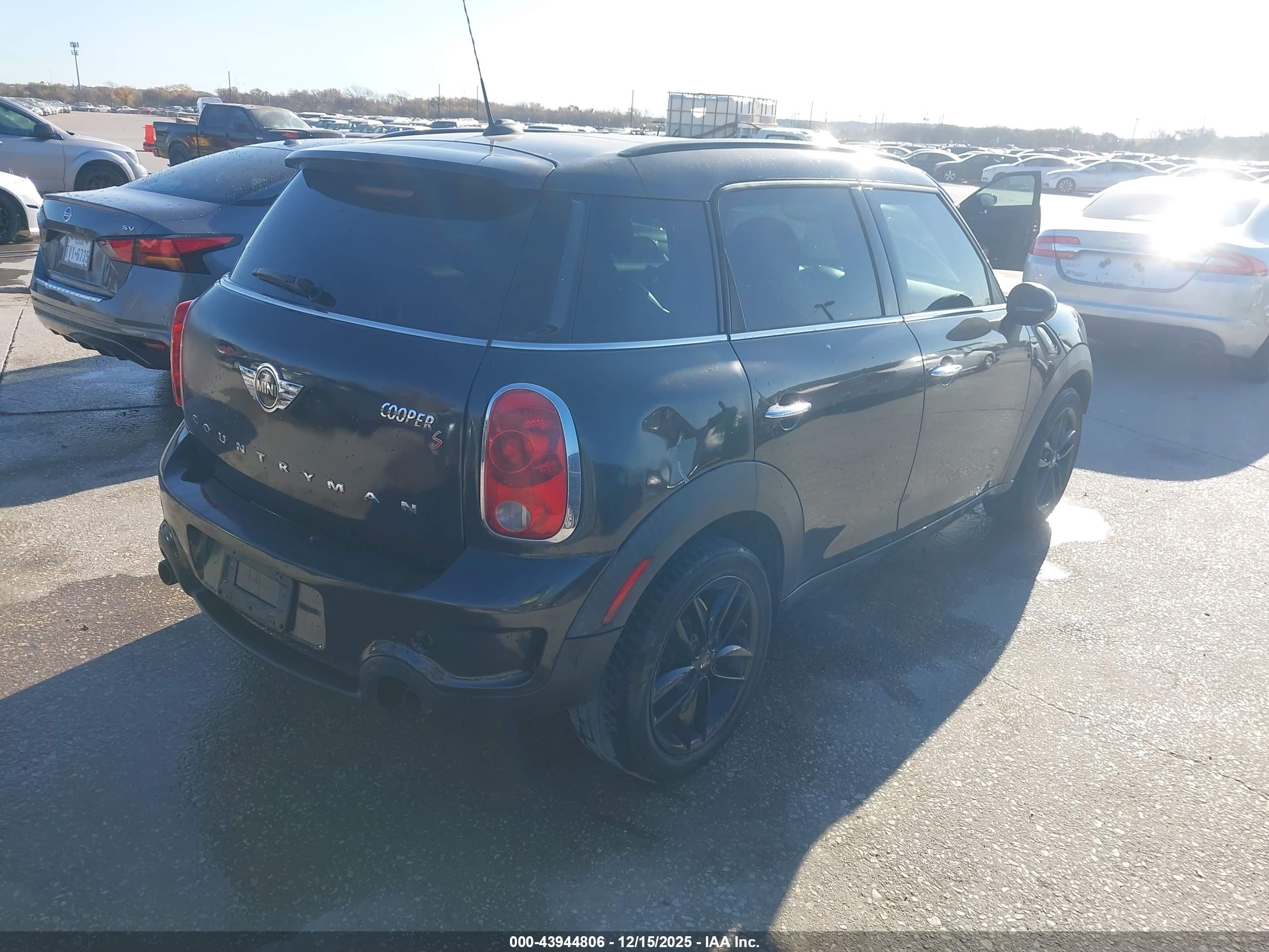 MINI COUNTRYMAN image 4