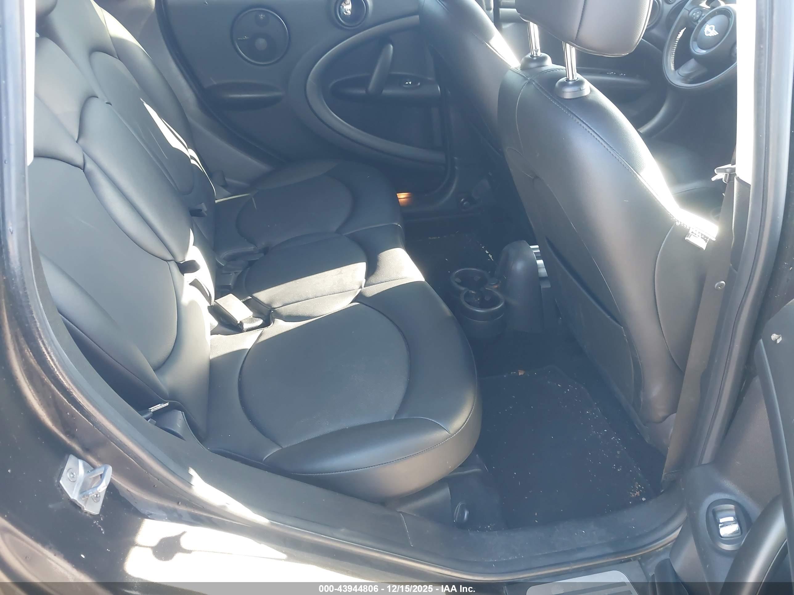 MINI COUNTRYMAN image 8