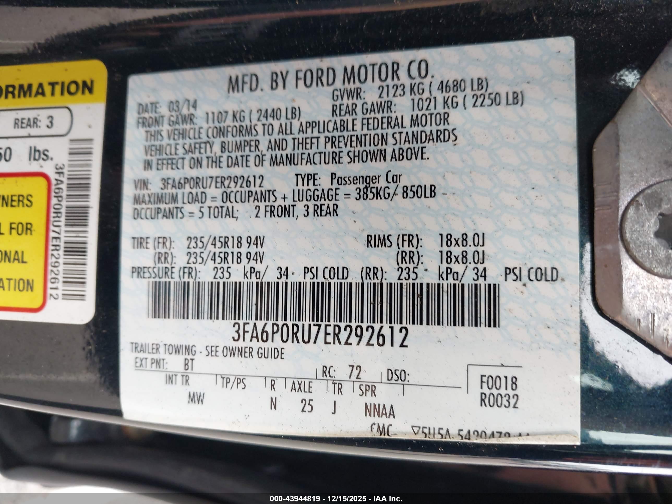 FORD FUSION image 9