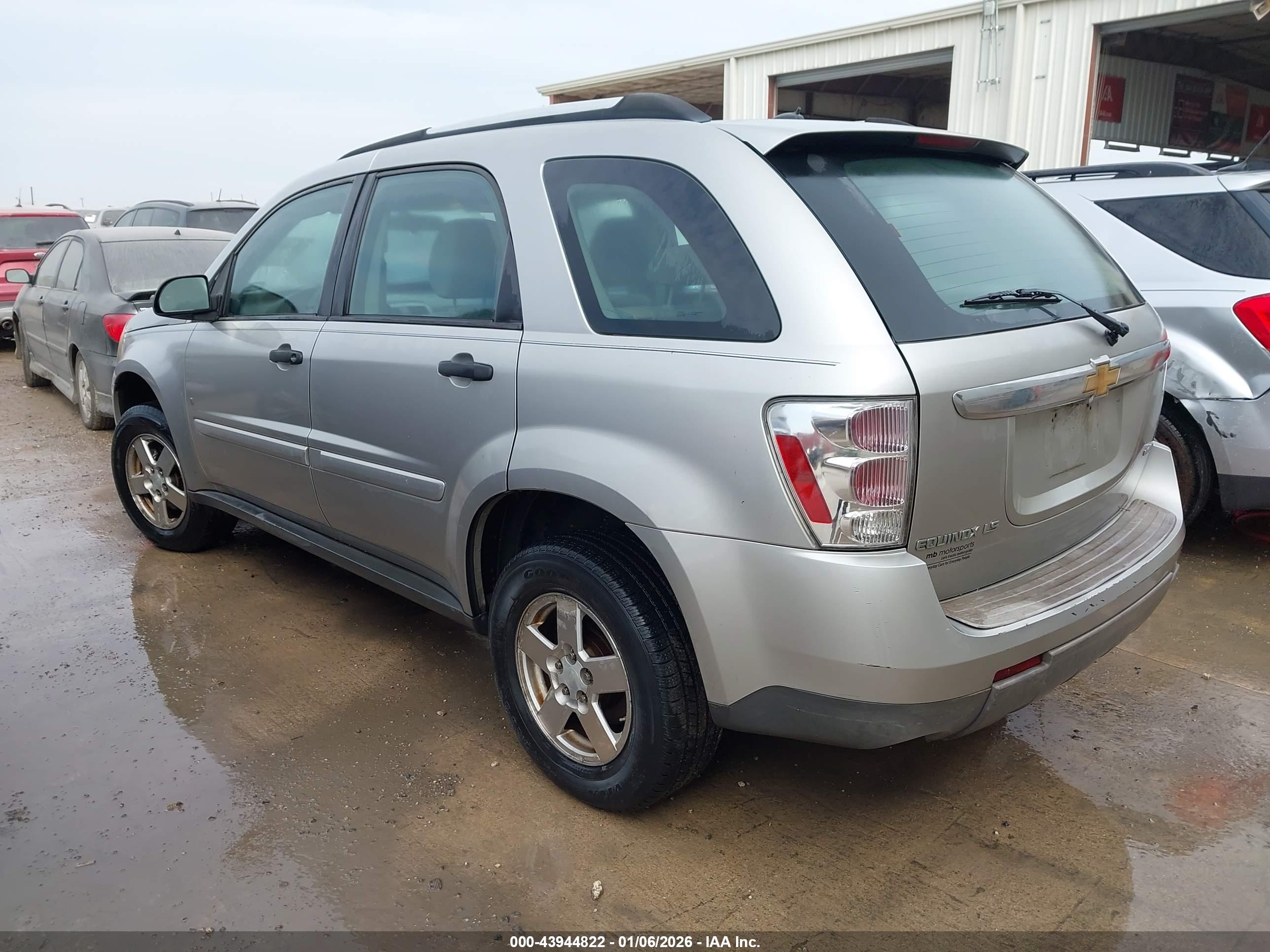 CHEVROLET EQUINOX image 3