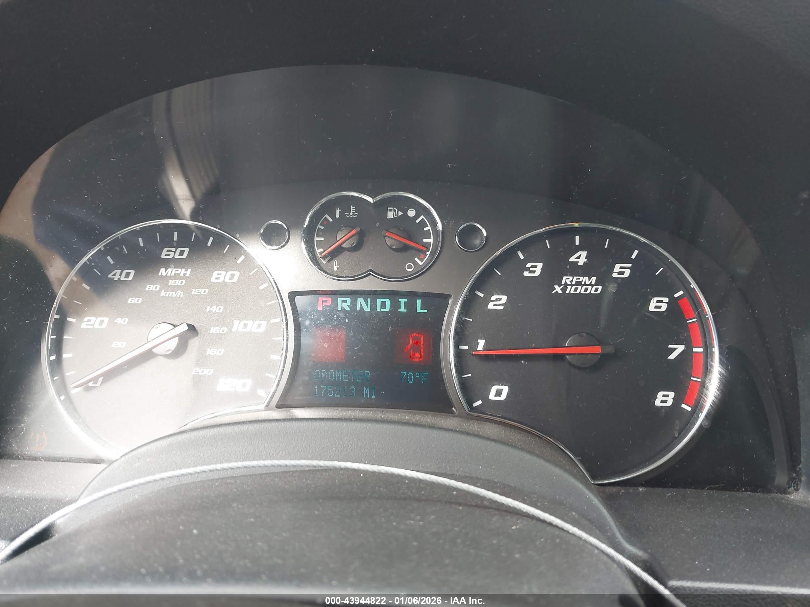 CHEVROLET EQUINOX image 7