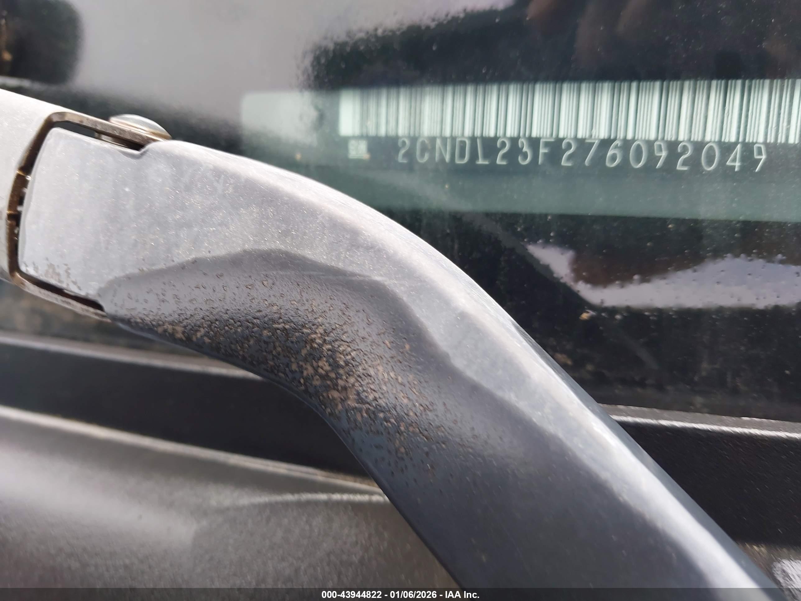 CHEVROLET EQUINOX image 9