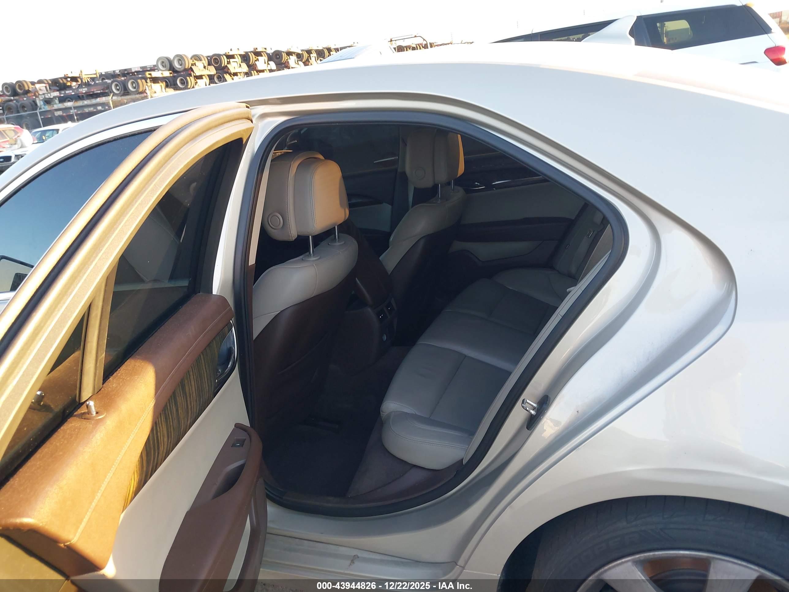 CADILLAC ATS image 8