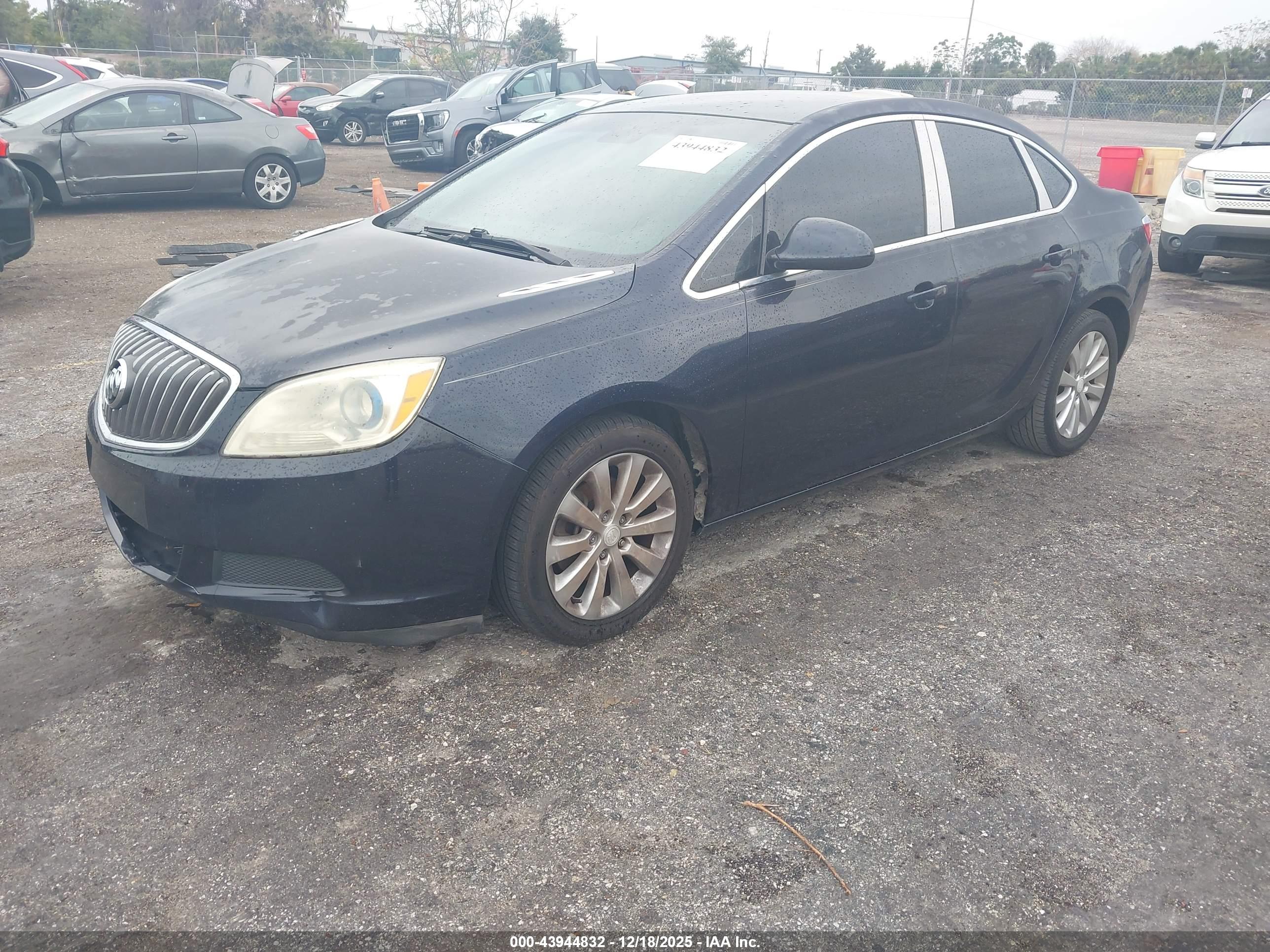 BUICK VERANO image 2