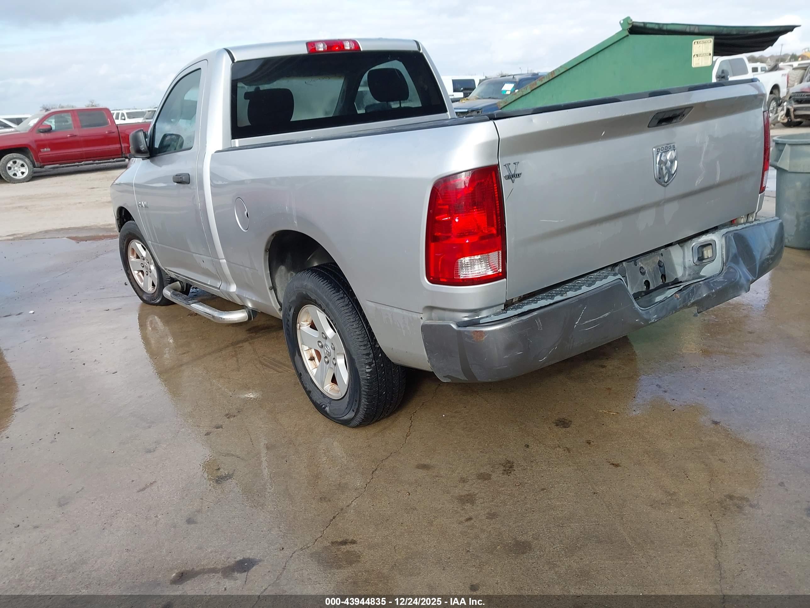 DODGE RAM image 3