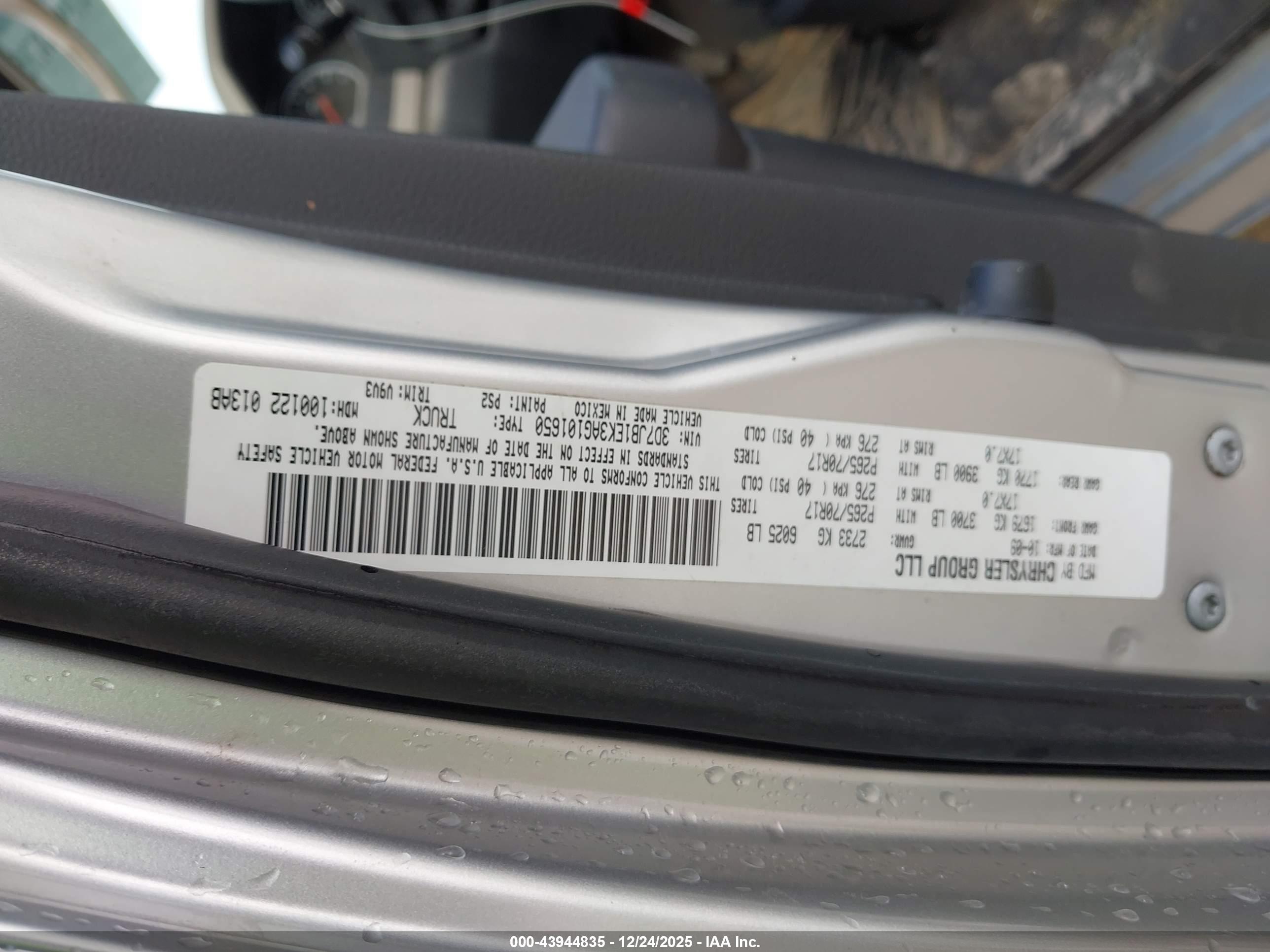 DODGE RAM image 9