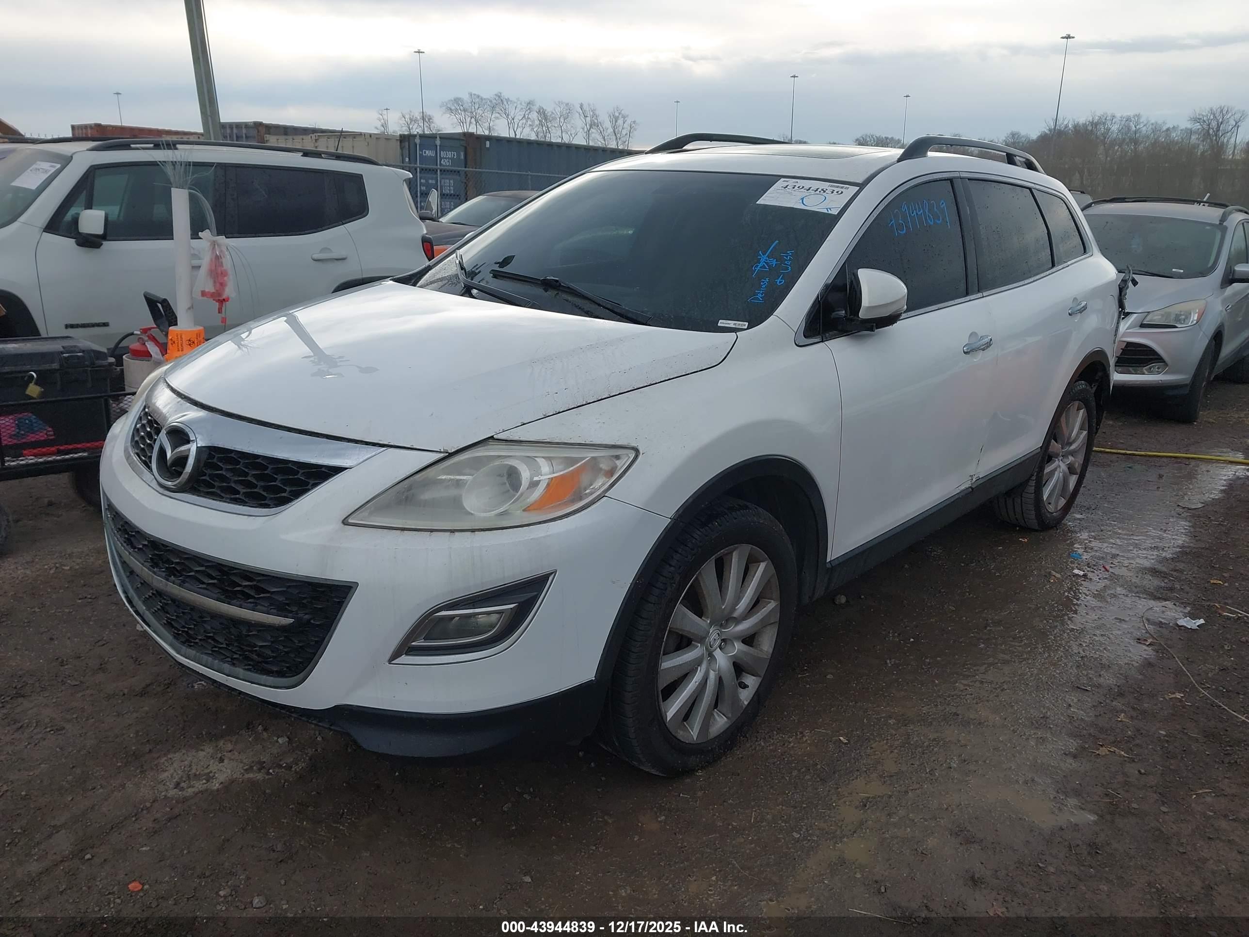 MAZDA CX-9 image 2
