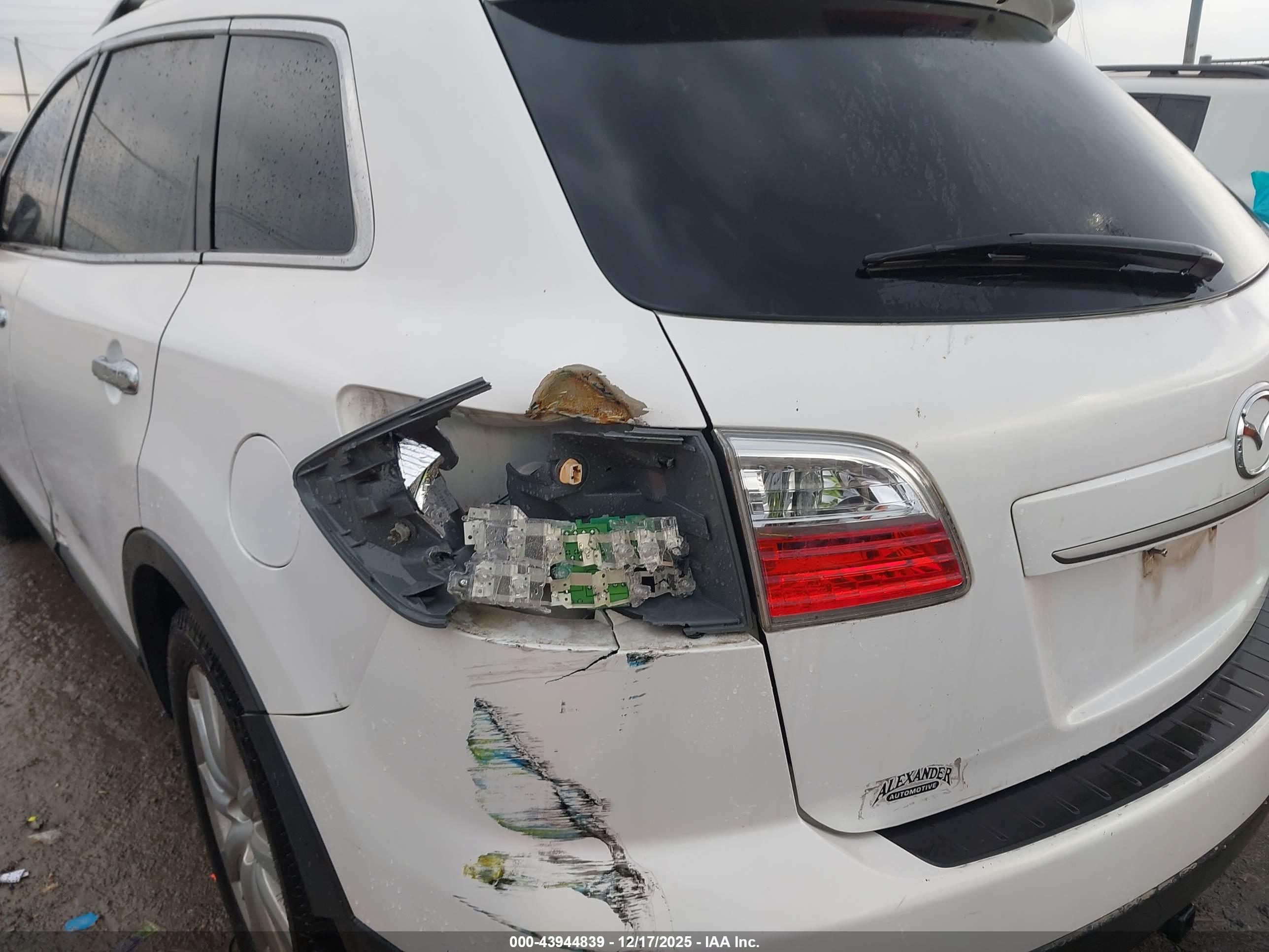 MAZDA CX-9 image 6