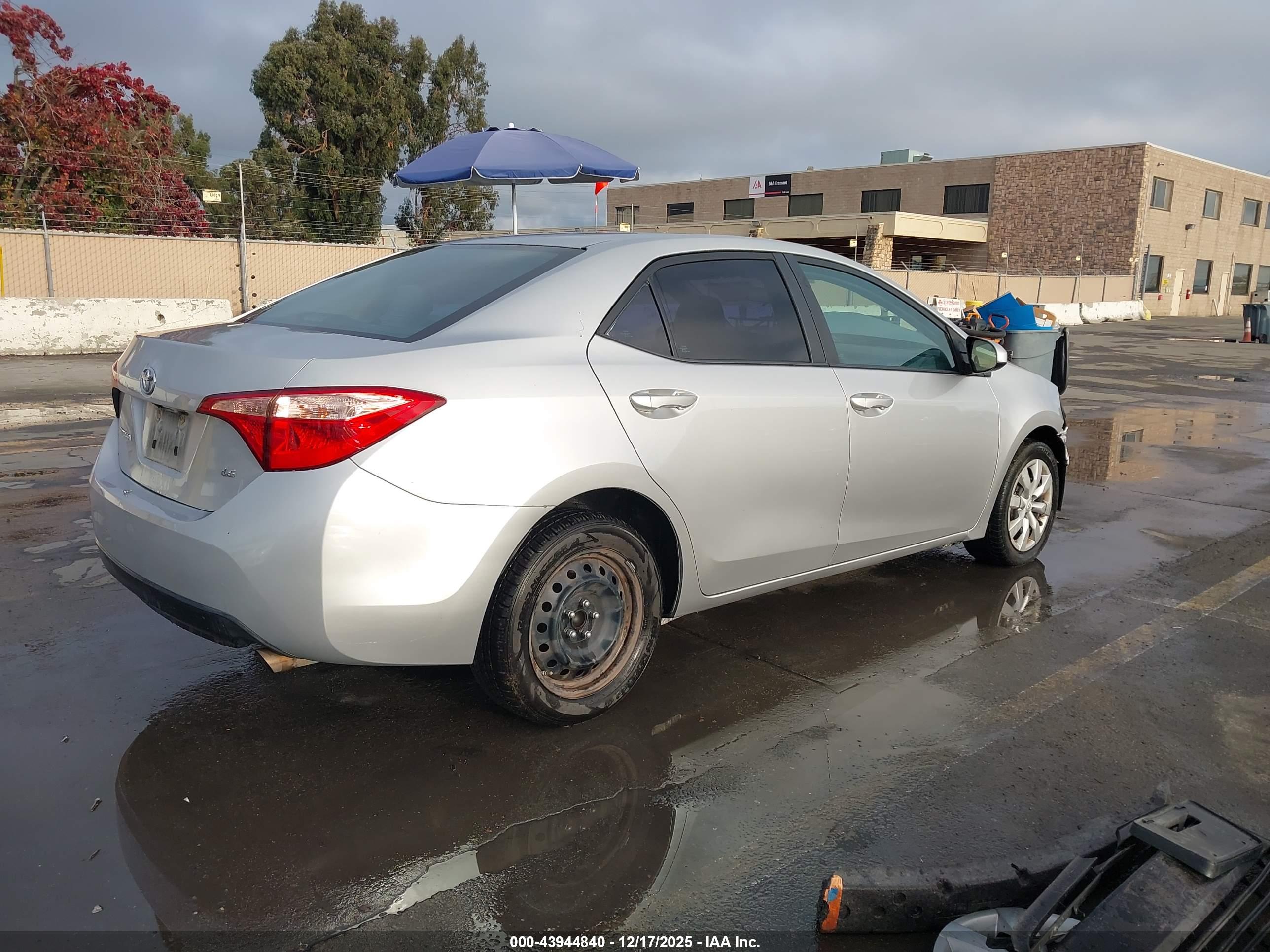 TOYOTA COROLLA image 4