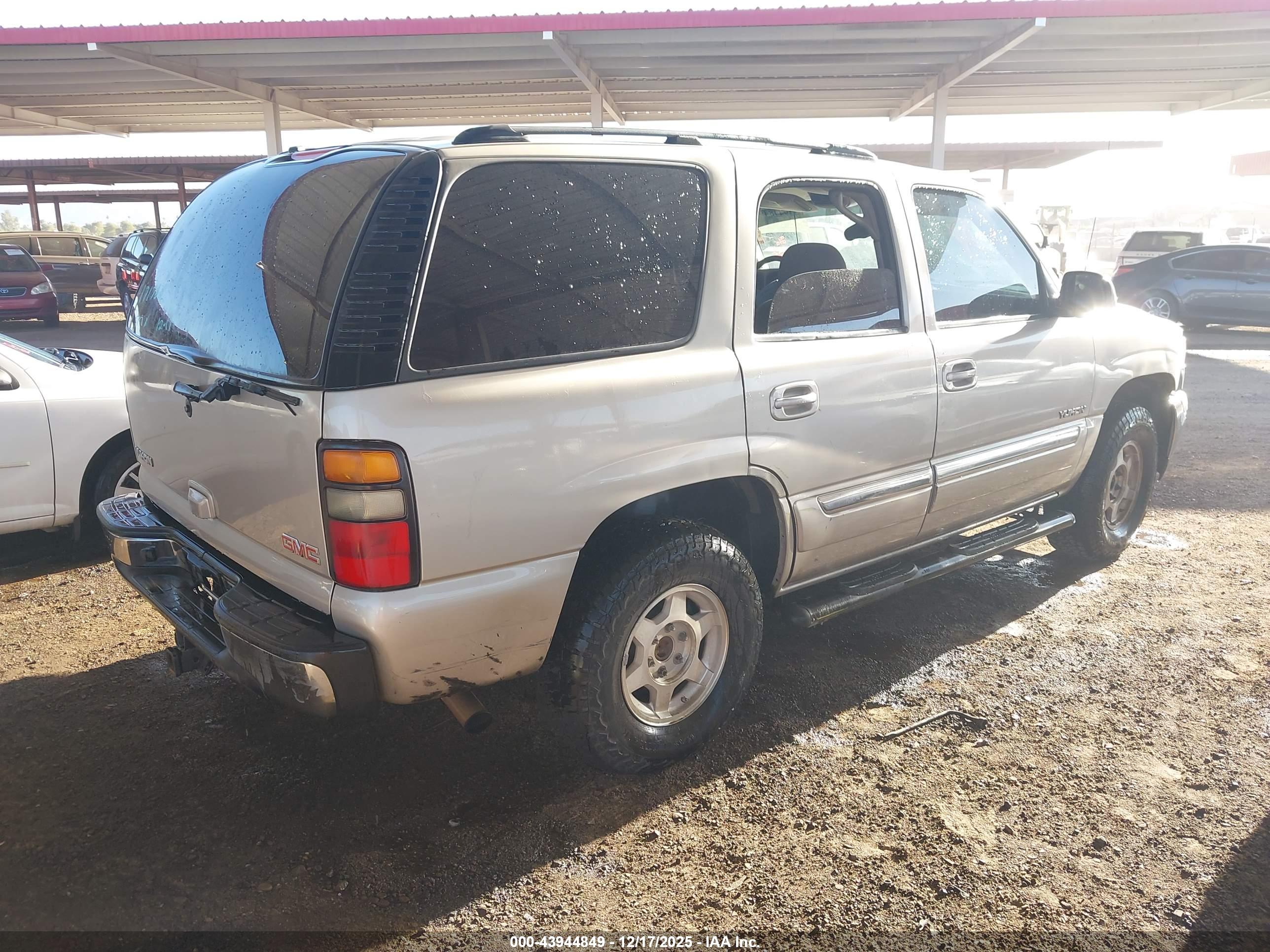 GMC YUKON image 4