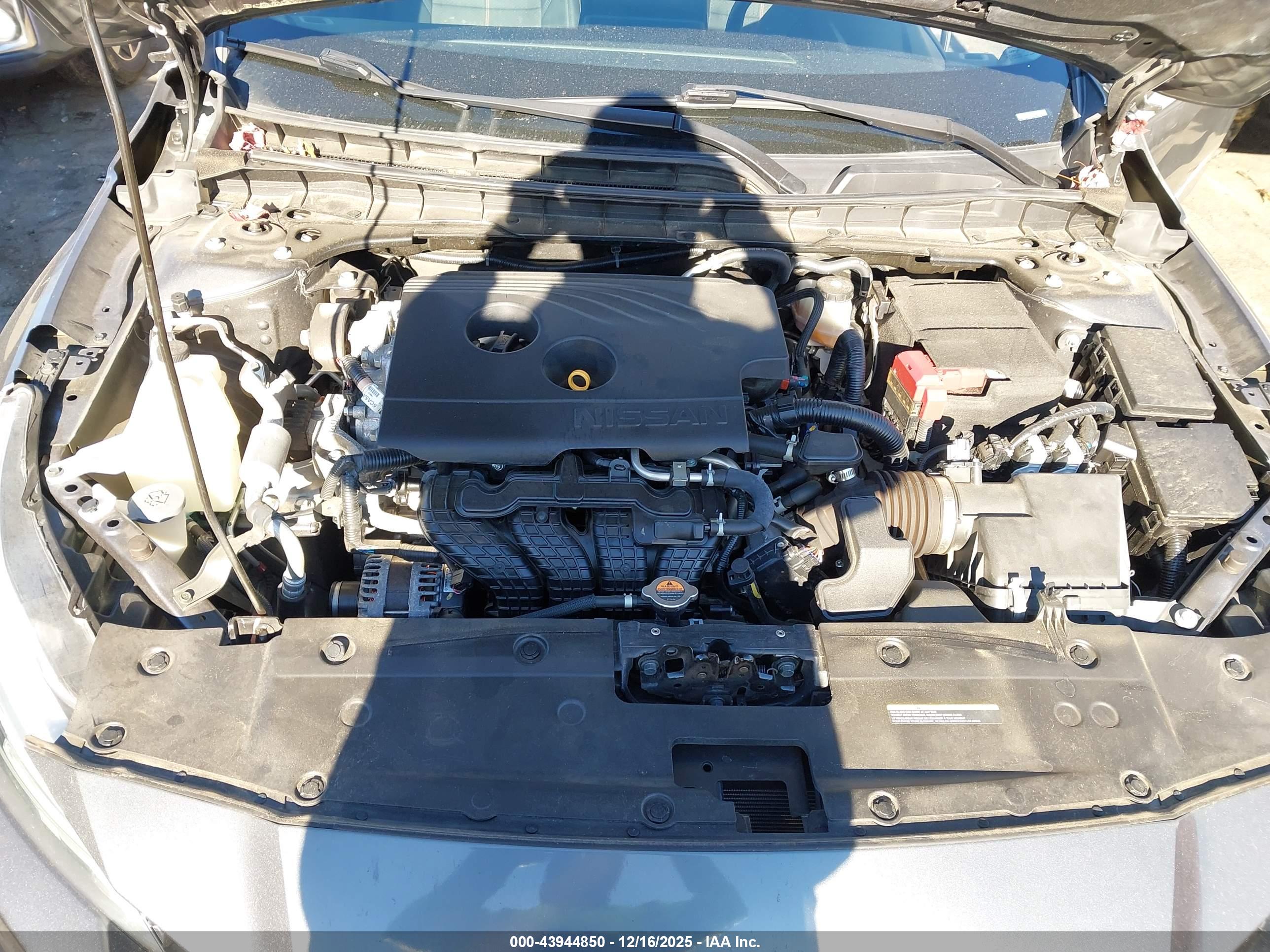 NISSAN ALTIMA image 10