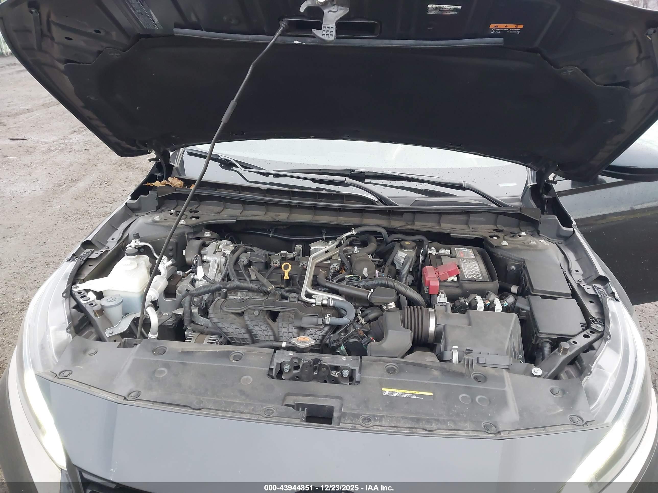 NISSAN ALTIMA image 10