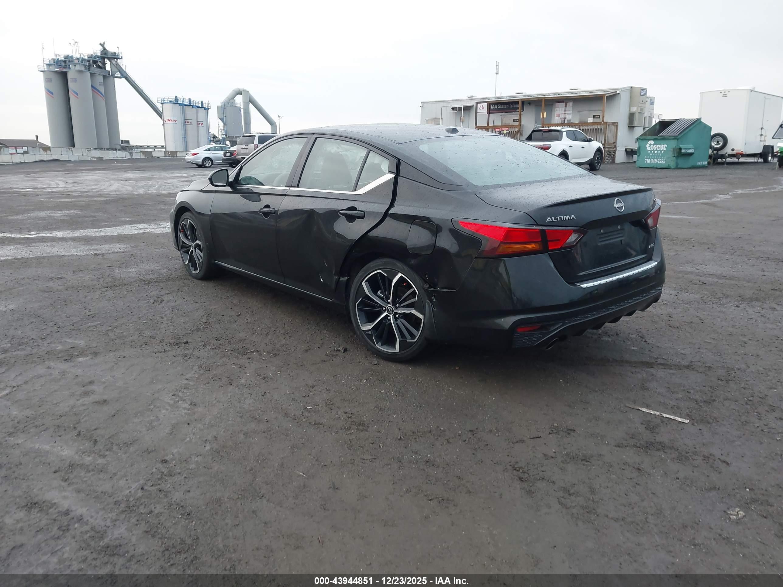 NISSAN ALTIMA image 3