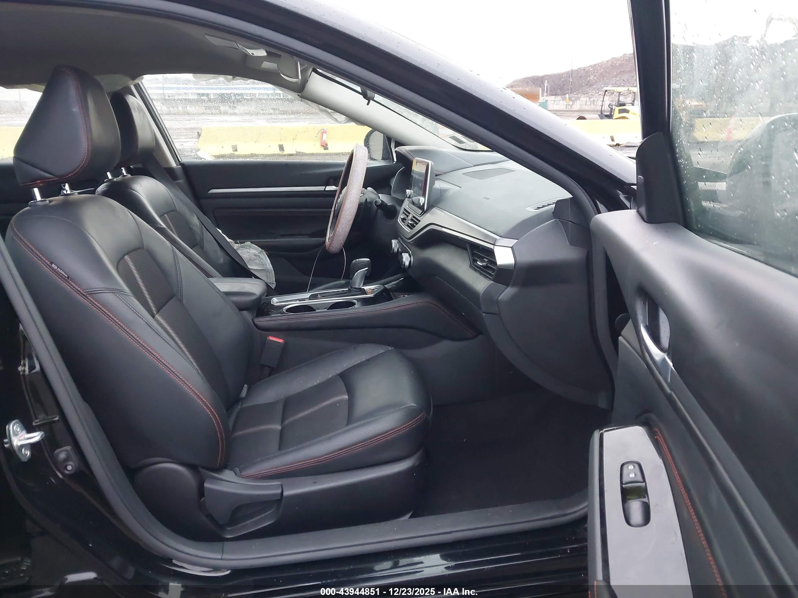 NISSAN ALTIMA image 5