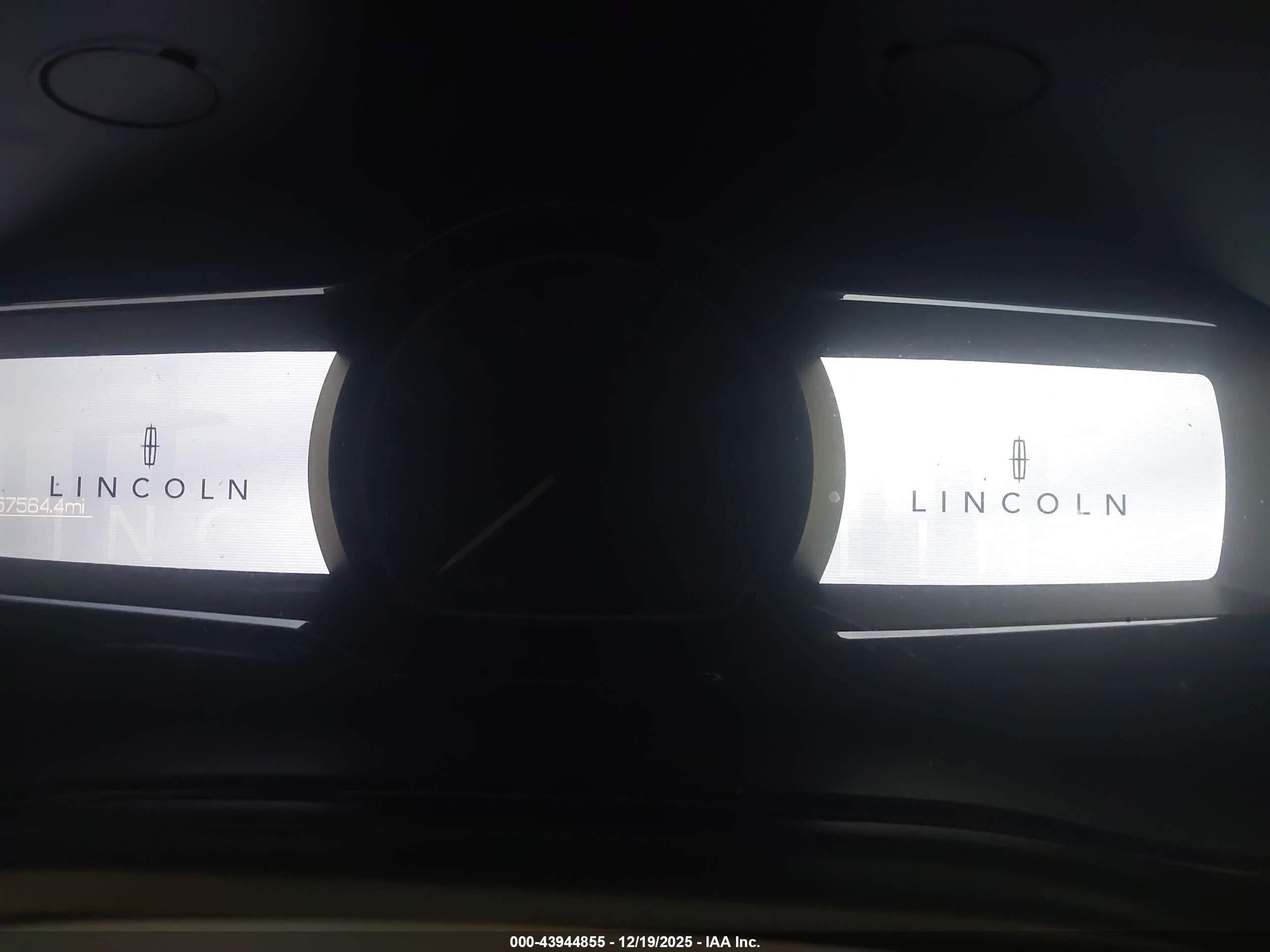 LINCOLN MKZ image 7