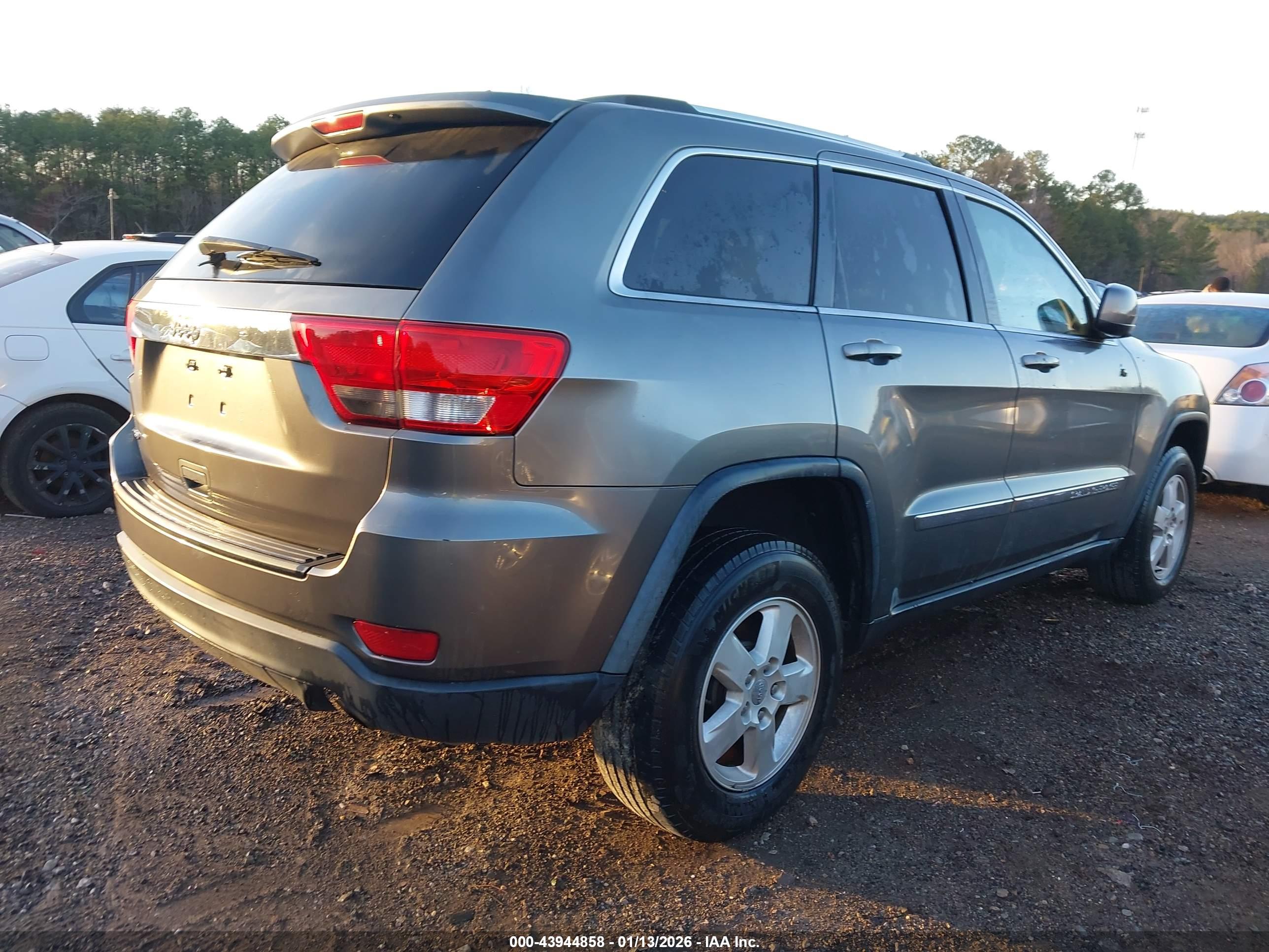JEEP GRAND image 4