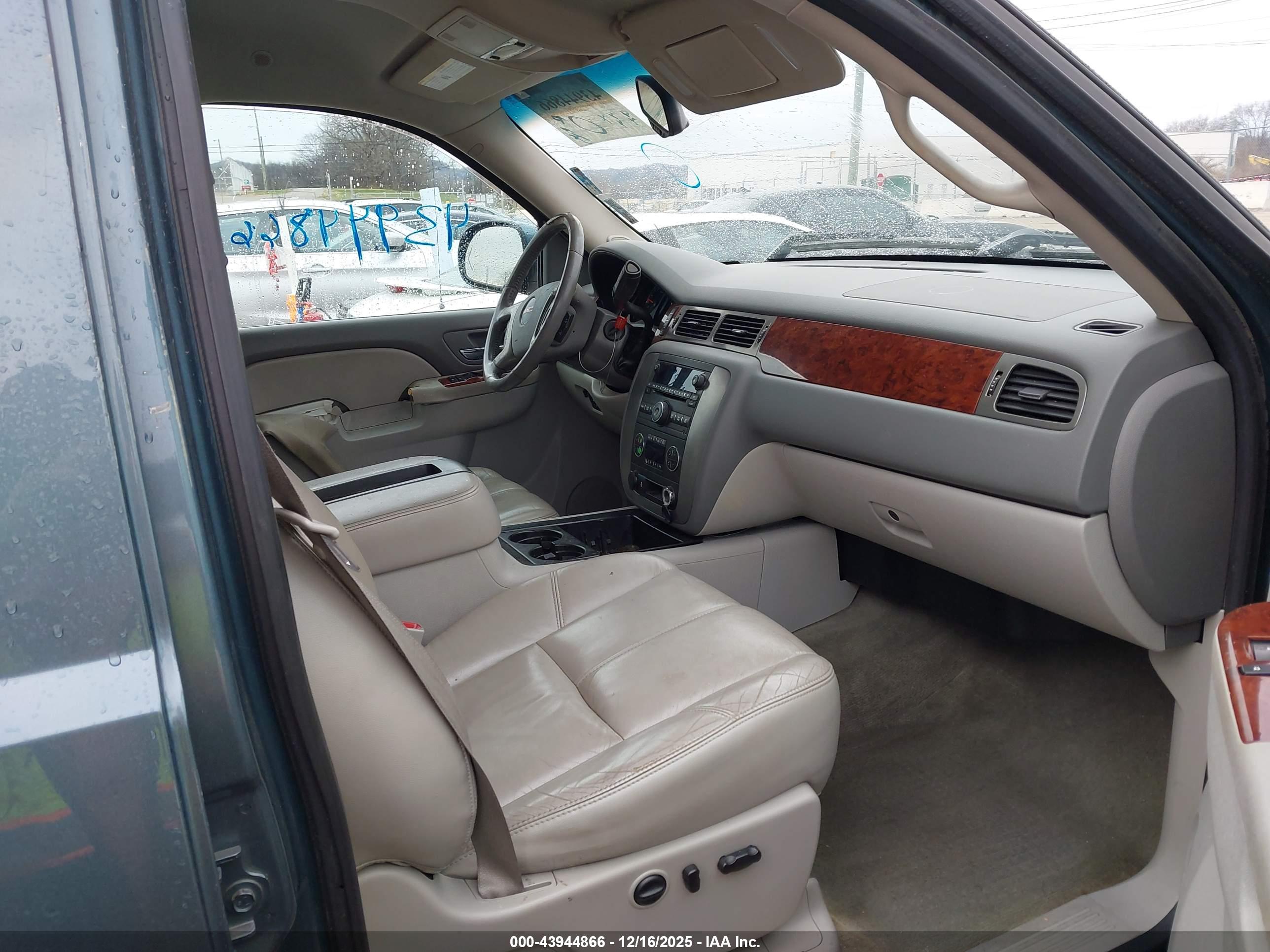 GMC SIERRA image 5