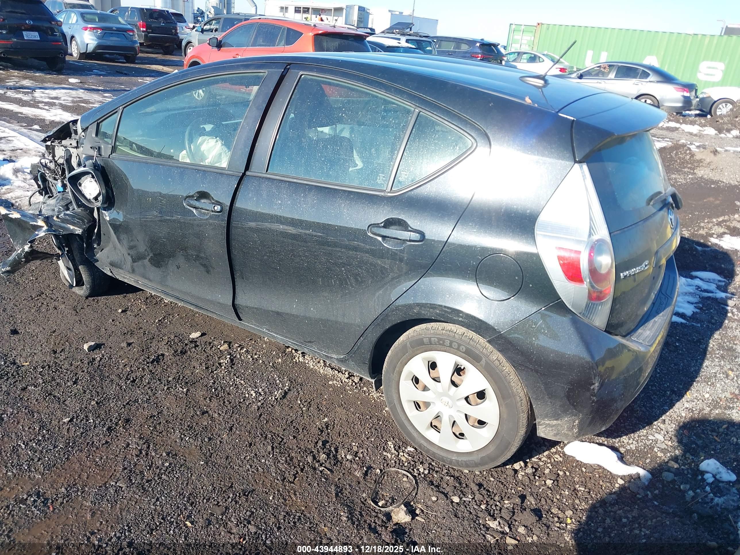TOYOTA PRIUS image 3