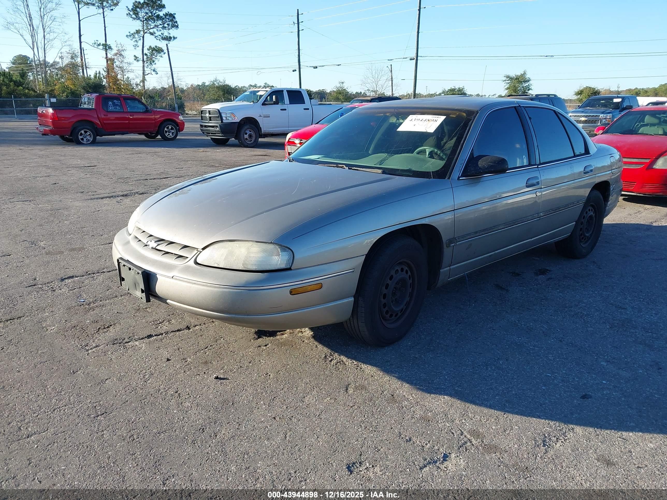 CHEVROLET LUMINA image 2