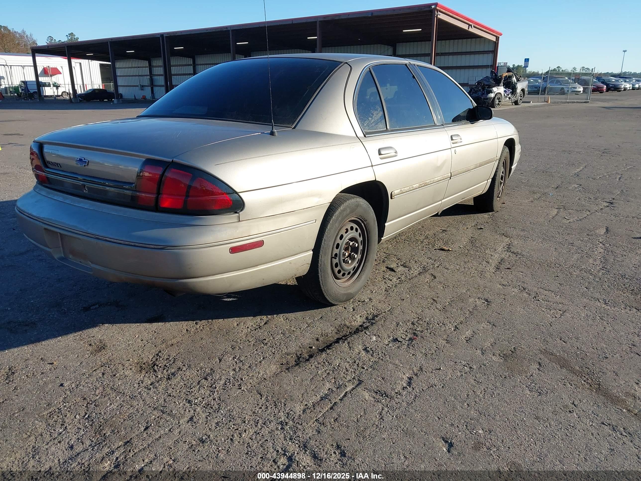 CHEVROLET LUMINA image 4