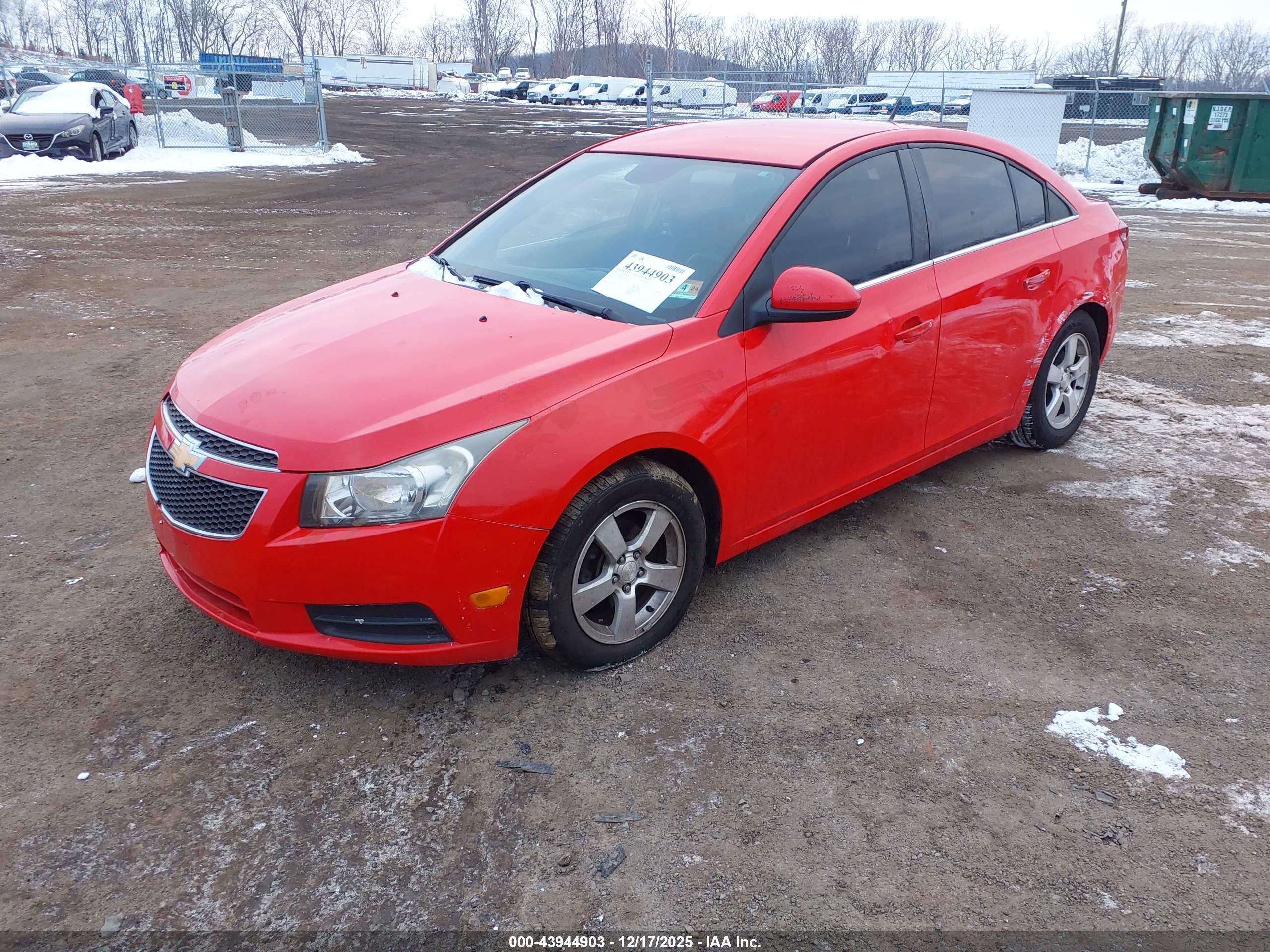 CHEVROLET CRUZE image 2