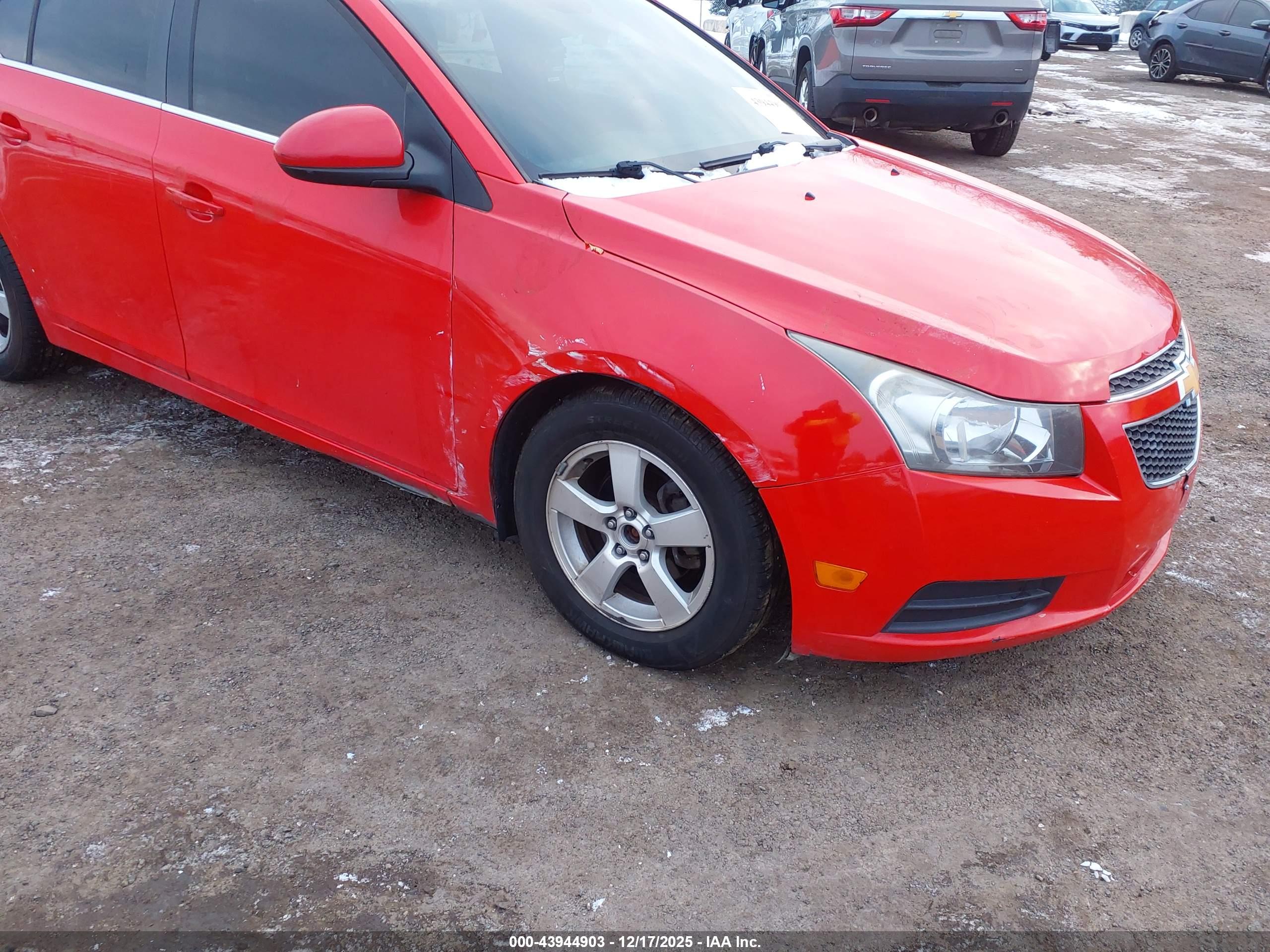 CHEVROLET CRUZE image 6