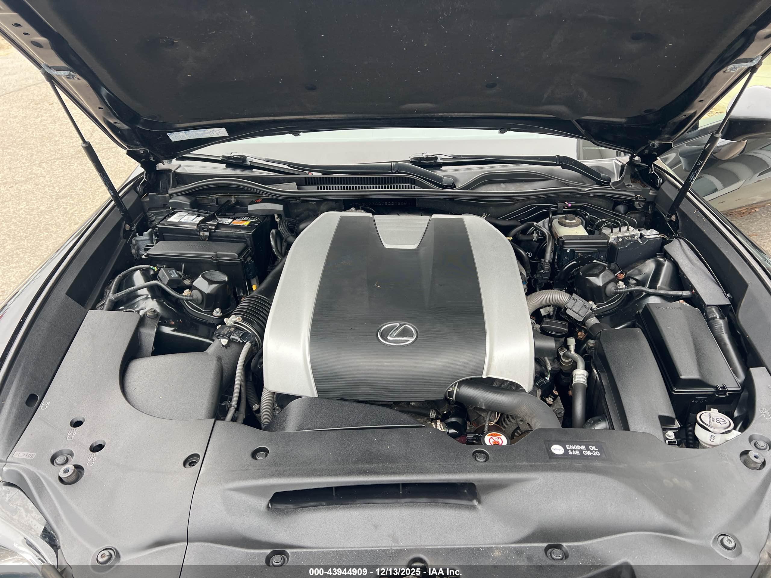 LEXUS RC image 10