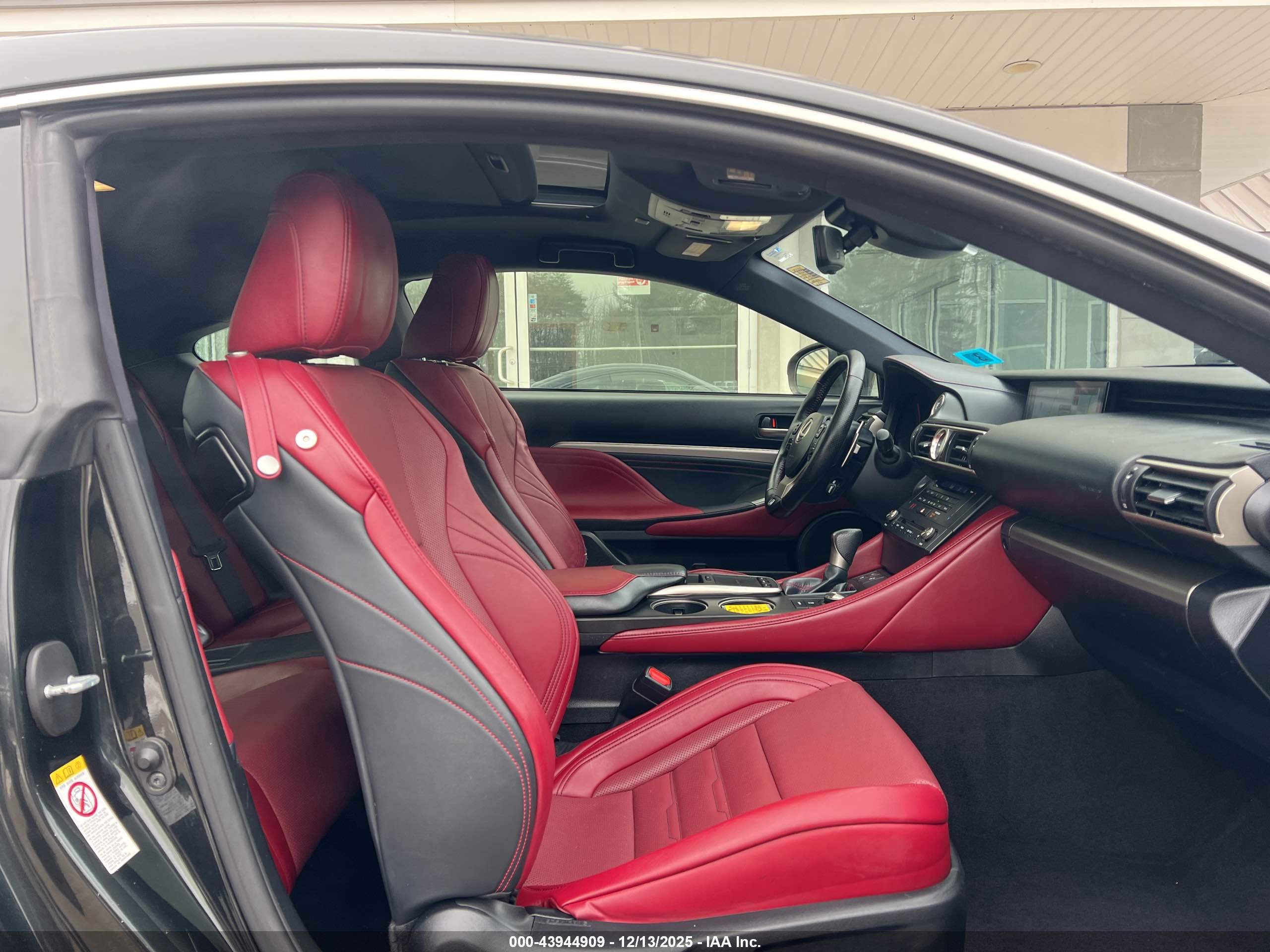 LEXUS RC image 5