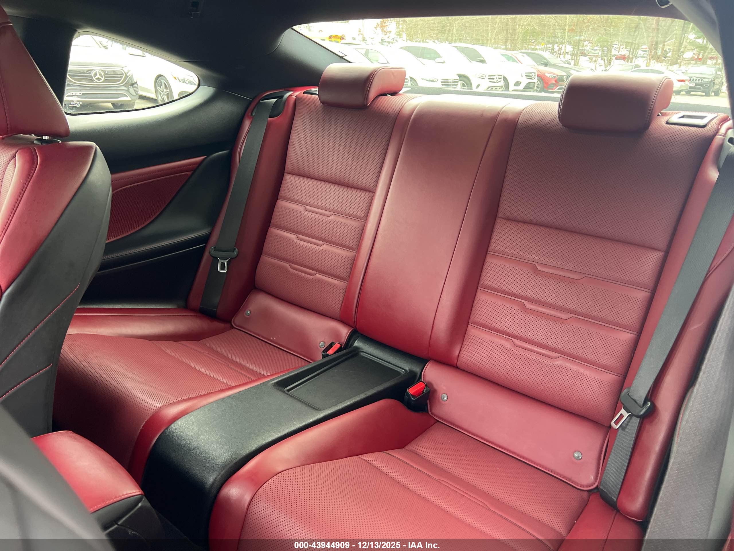 LEXUS RC image 8