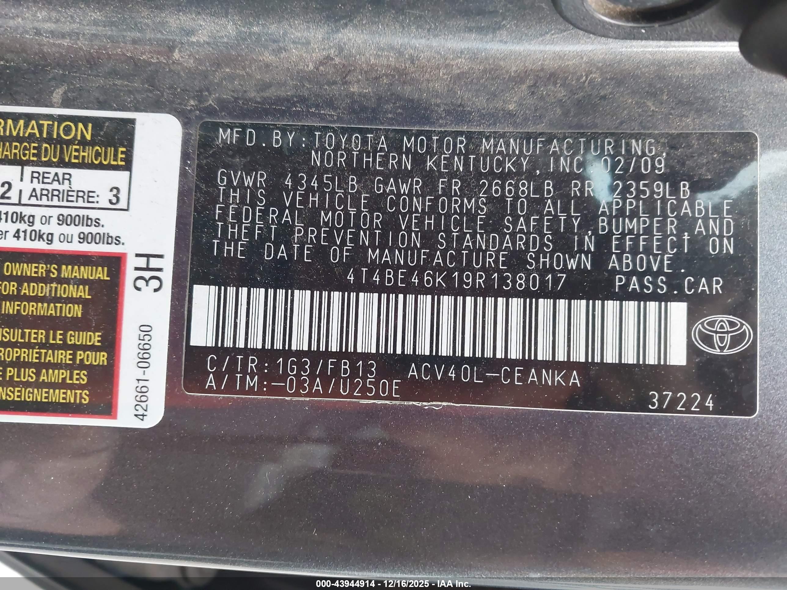 TOYOTA CAMRY image 9