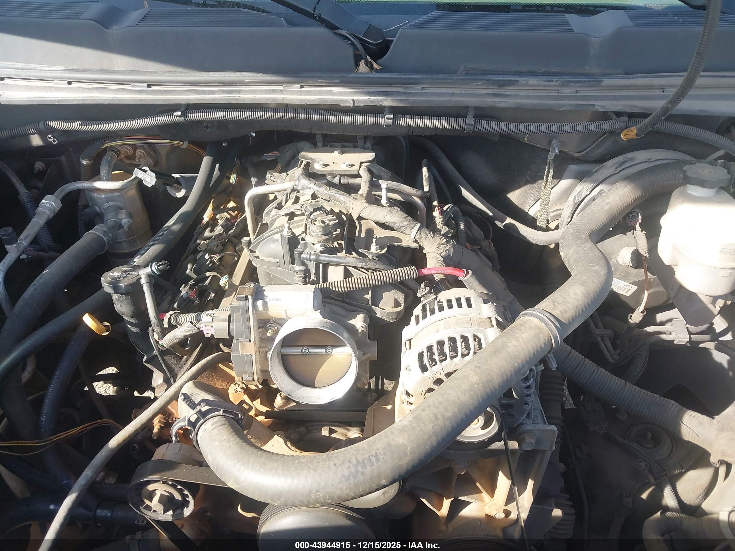 CHEVROLET SILVERADO image 10