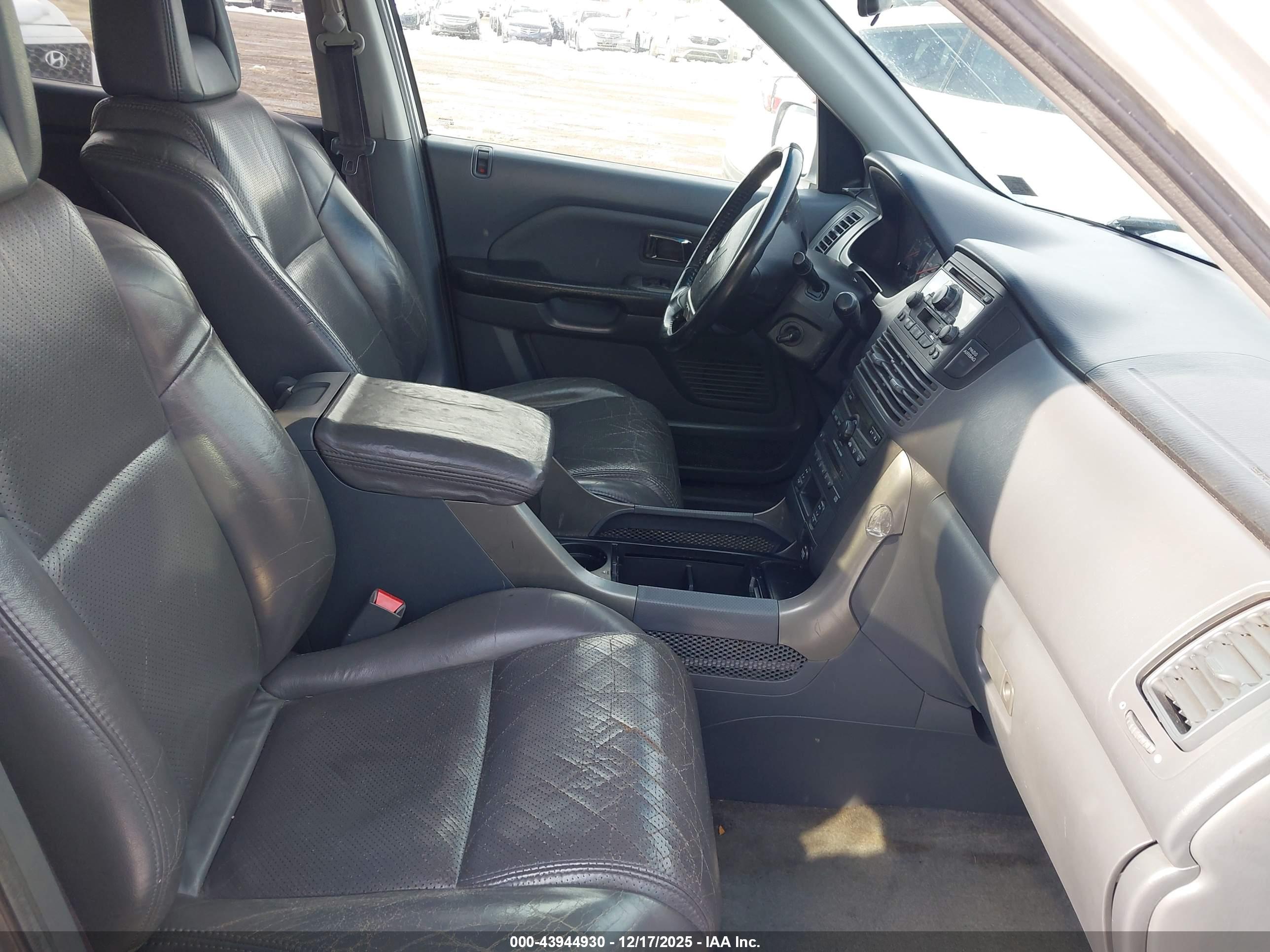 HONDA PILOT image 5