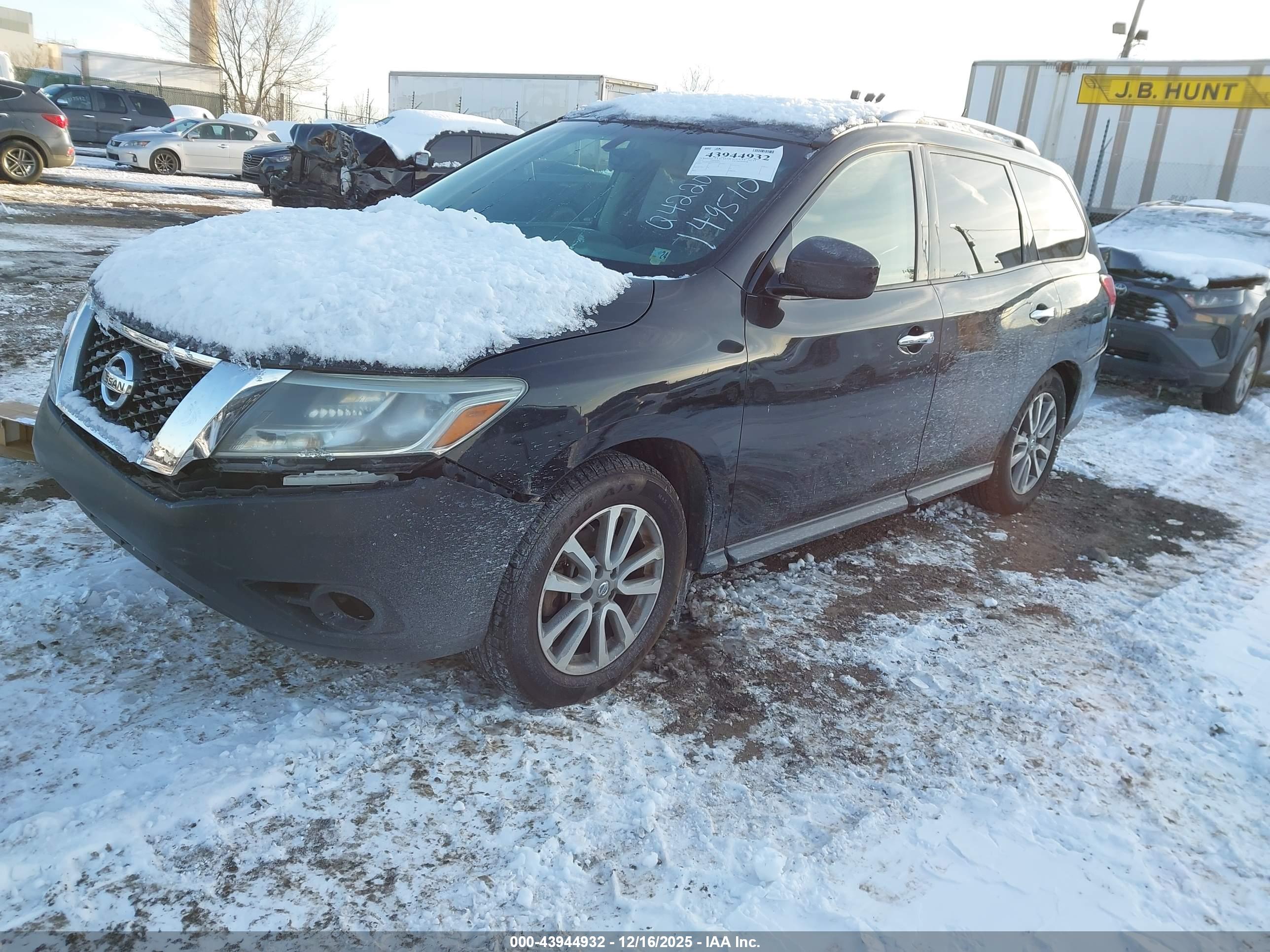 NISSAN PATHFINDER image 2