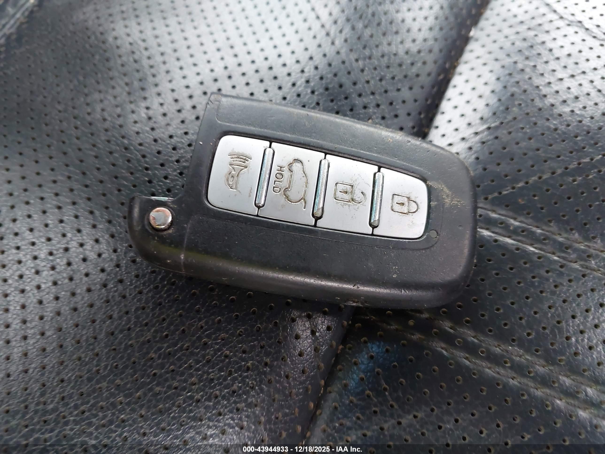 KIA SPORTAGE image 11